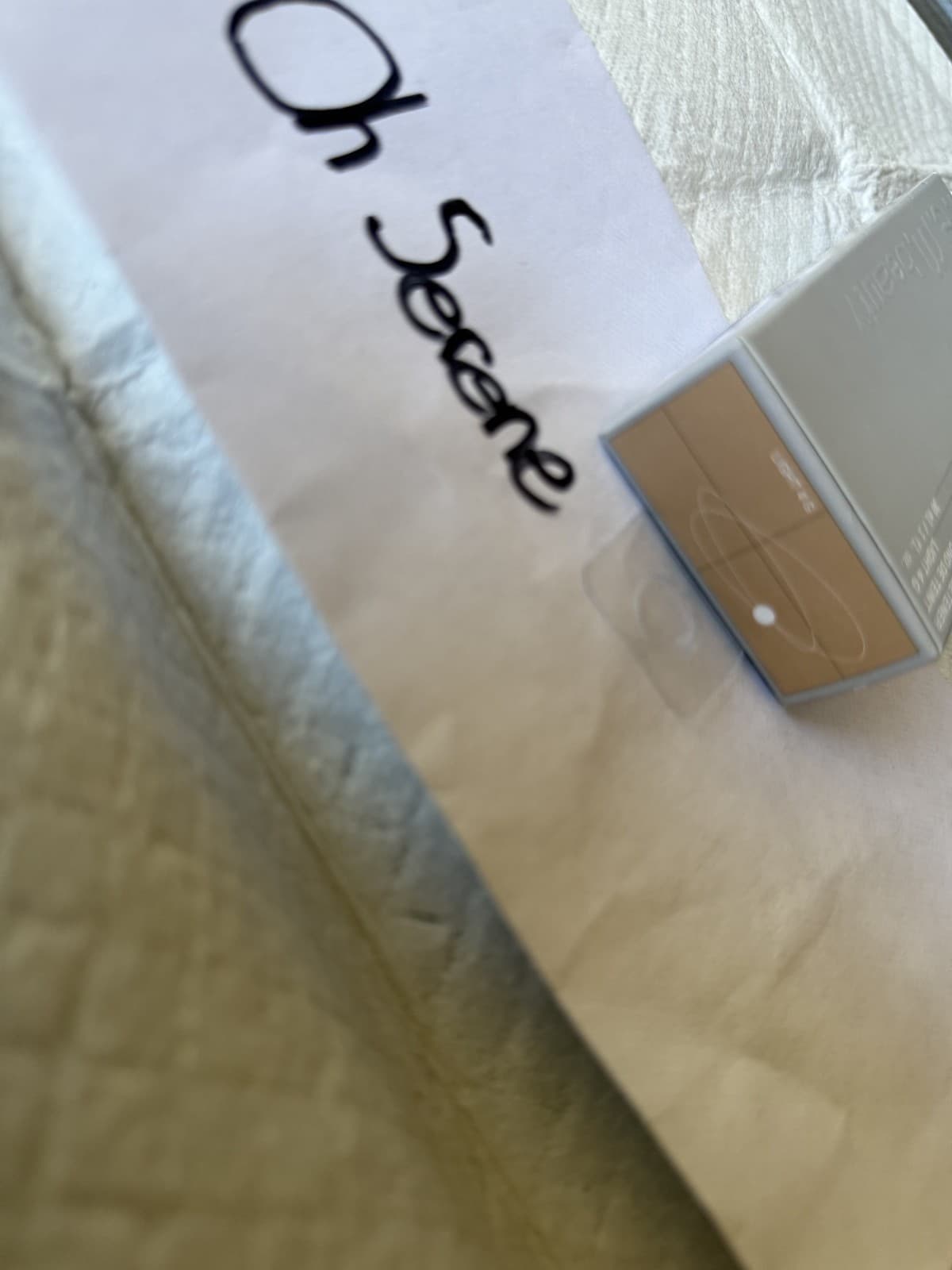 r.e.m. beauty sweetner foundation Light 4G NIB - Thumbnail 3