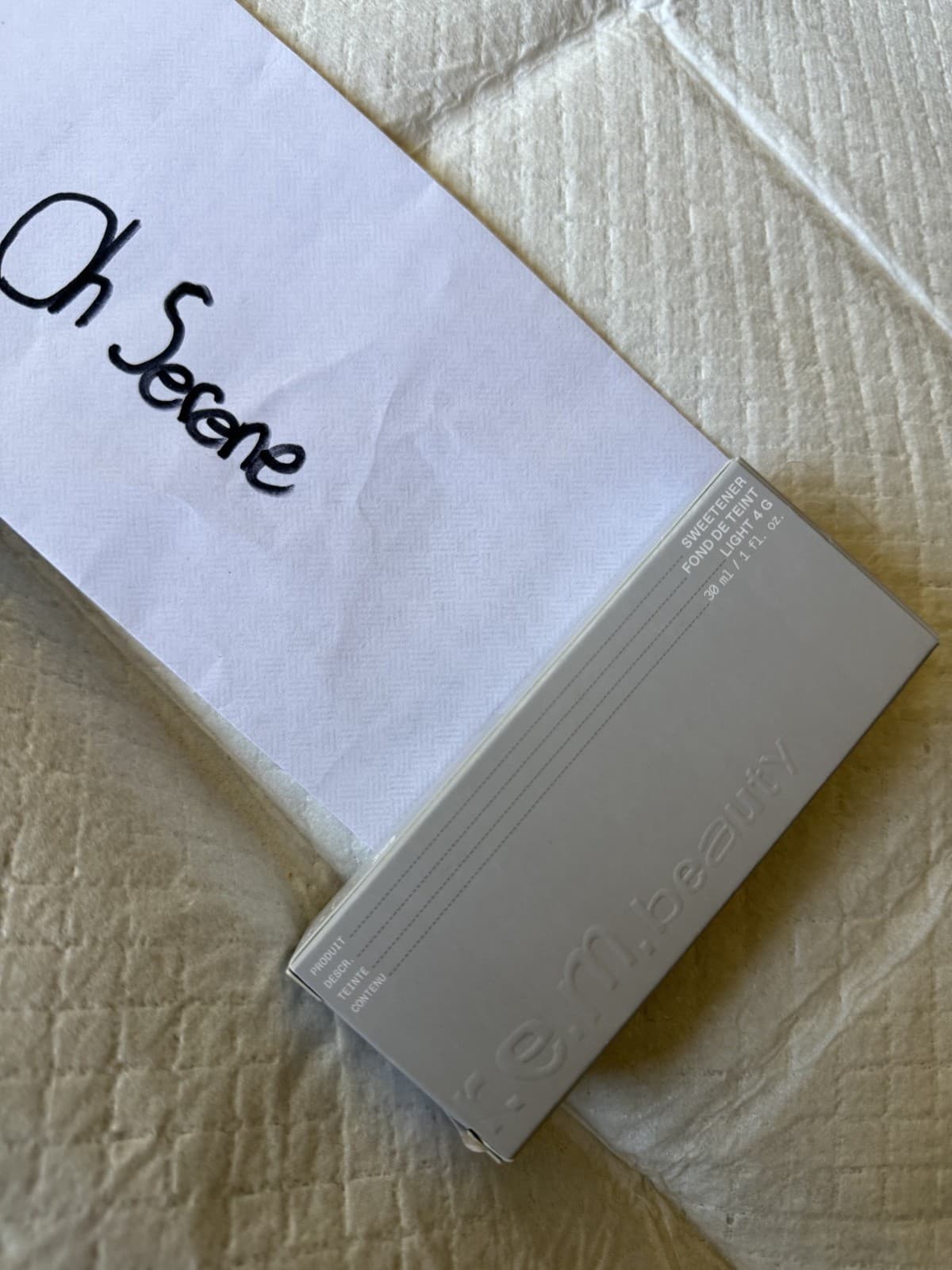 r.e.m. beauty sweetner foundation Light 4G NIB - Thumbnail 2