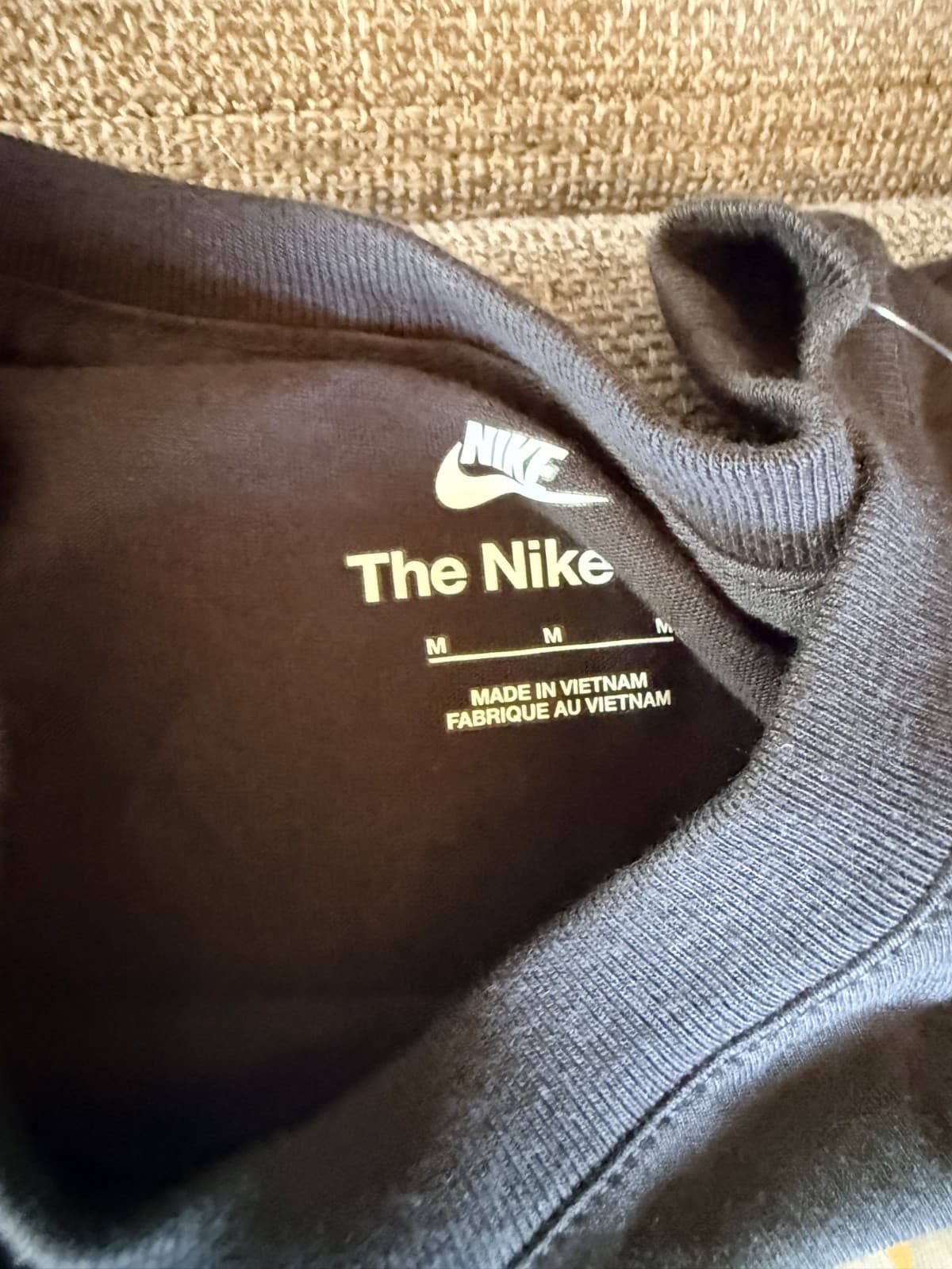 New Nike black kids tshirt size medium - Thumbnail 3