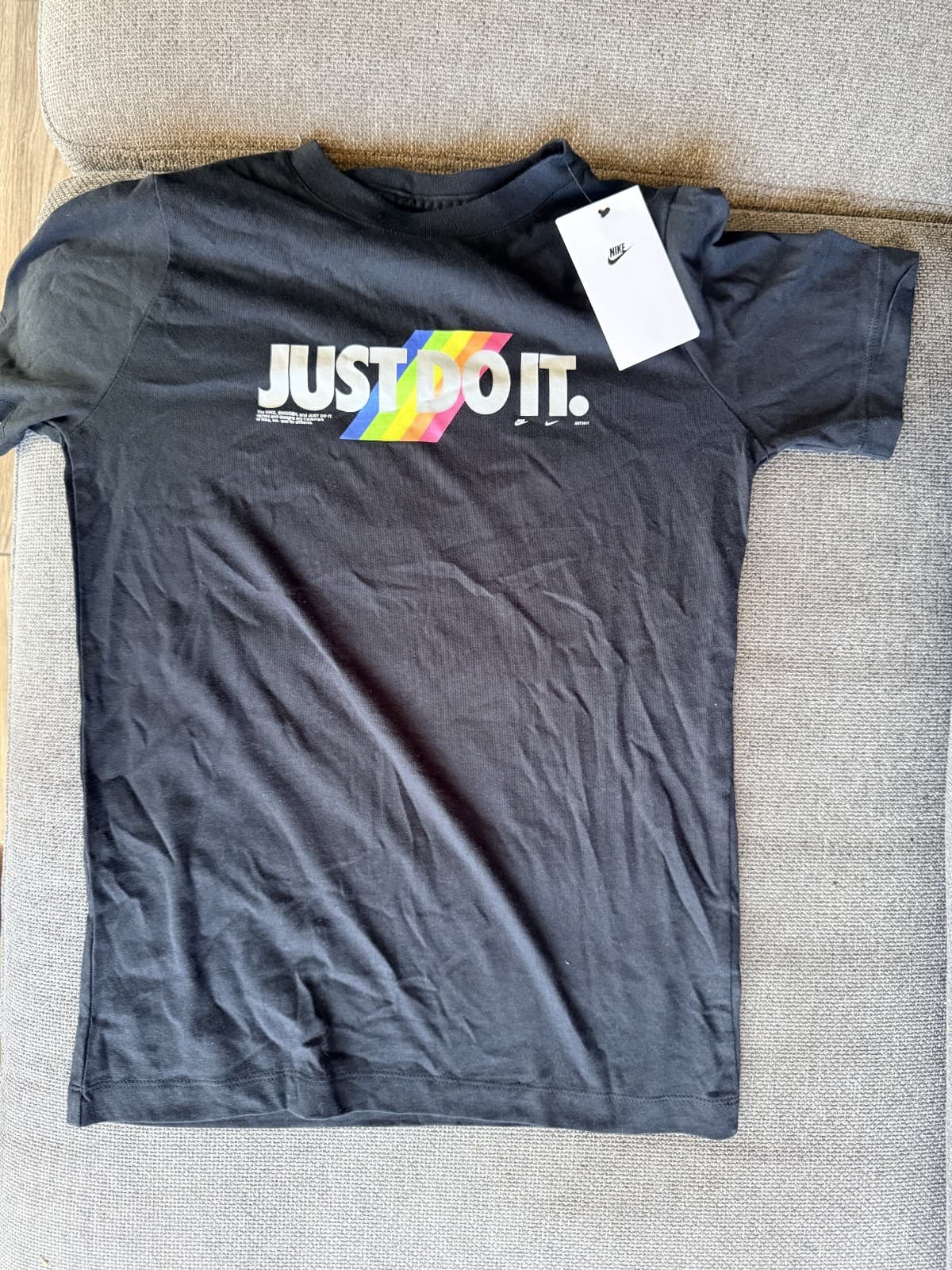 New Nike black kids tshirt size medium - Image 1
