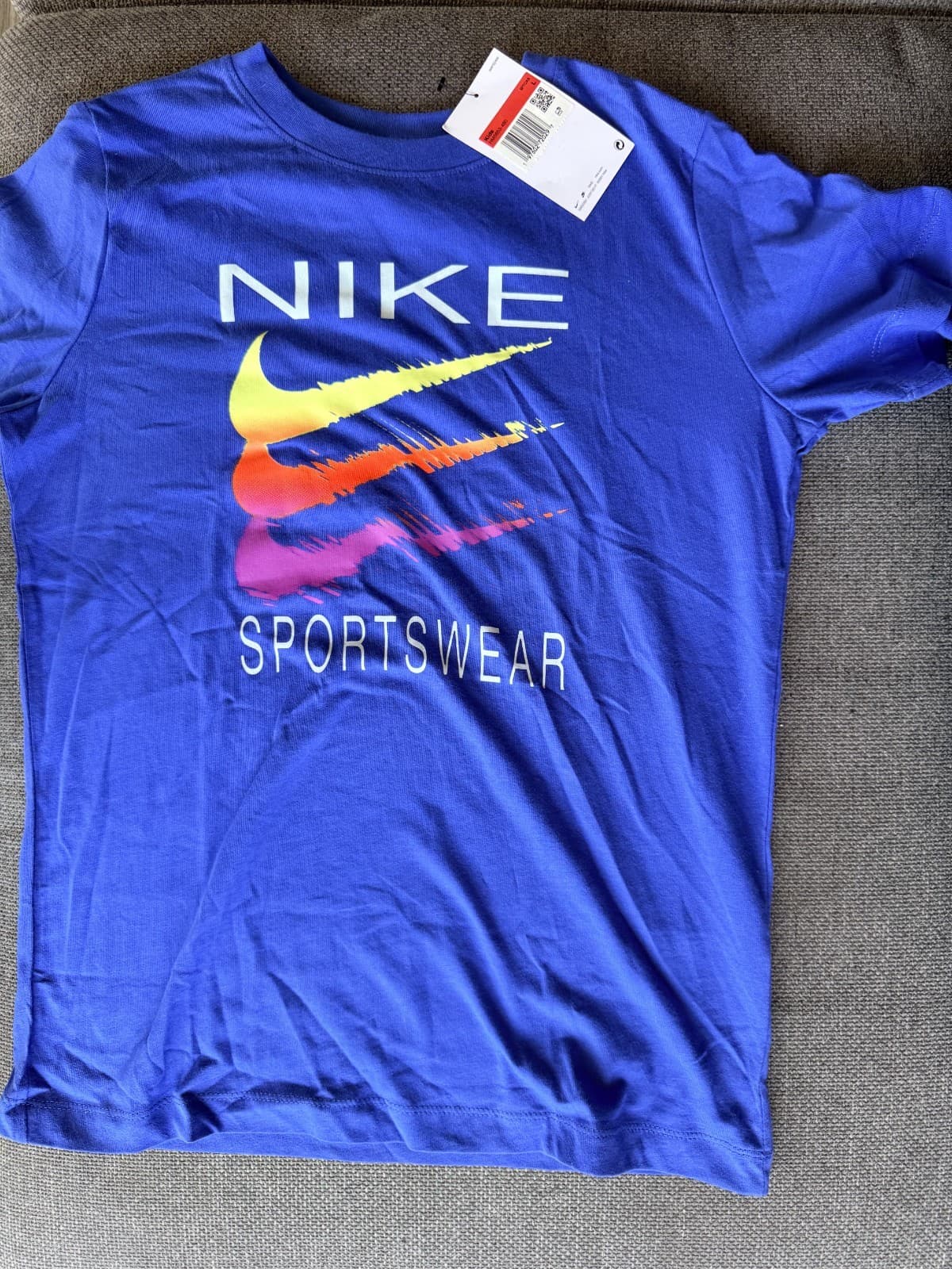 New boys size large blue nike tshirt - Image 1