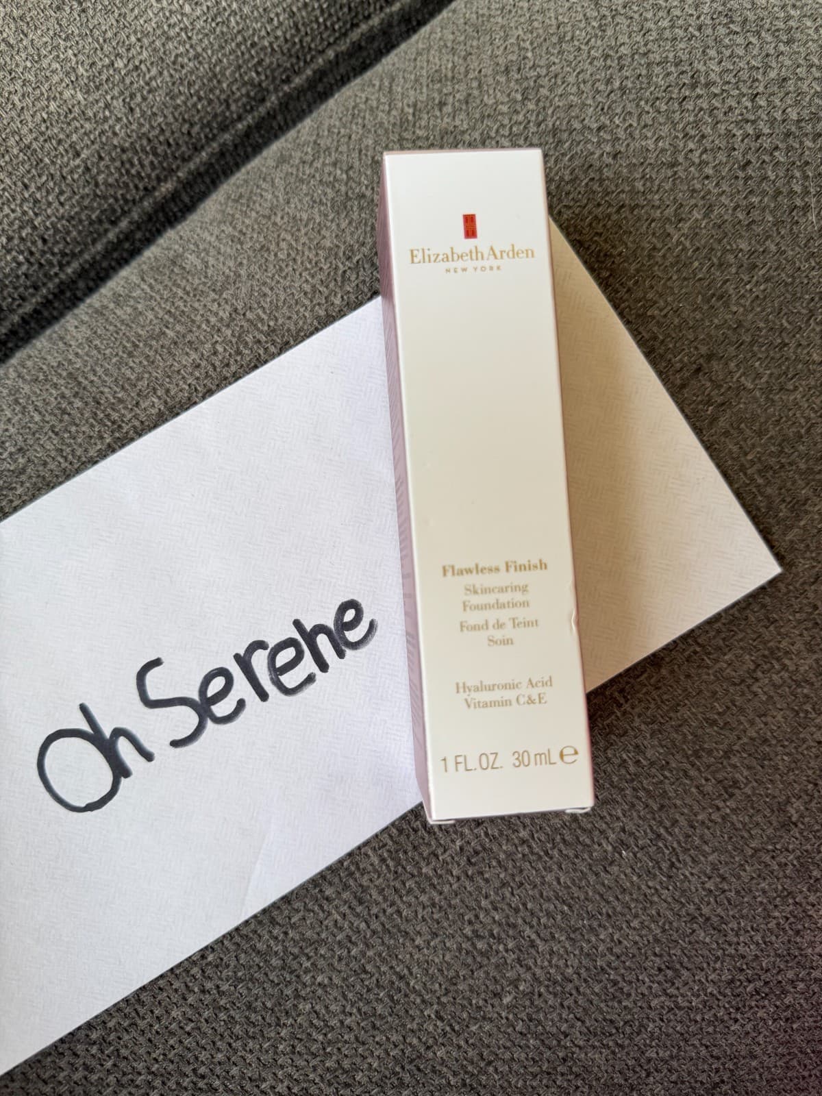 ELIZABETH ARDEN FOUNDATION FLAWLESS FINISH Foundation 150N - Image 1