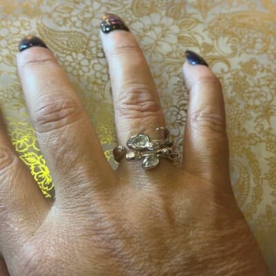 The Ivy Sculpture Ring in 925 and cubic zirconia - Thumbnail 9