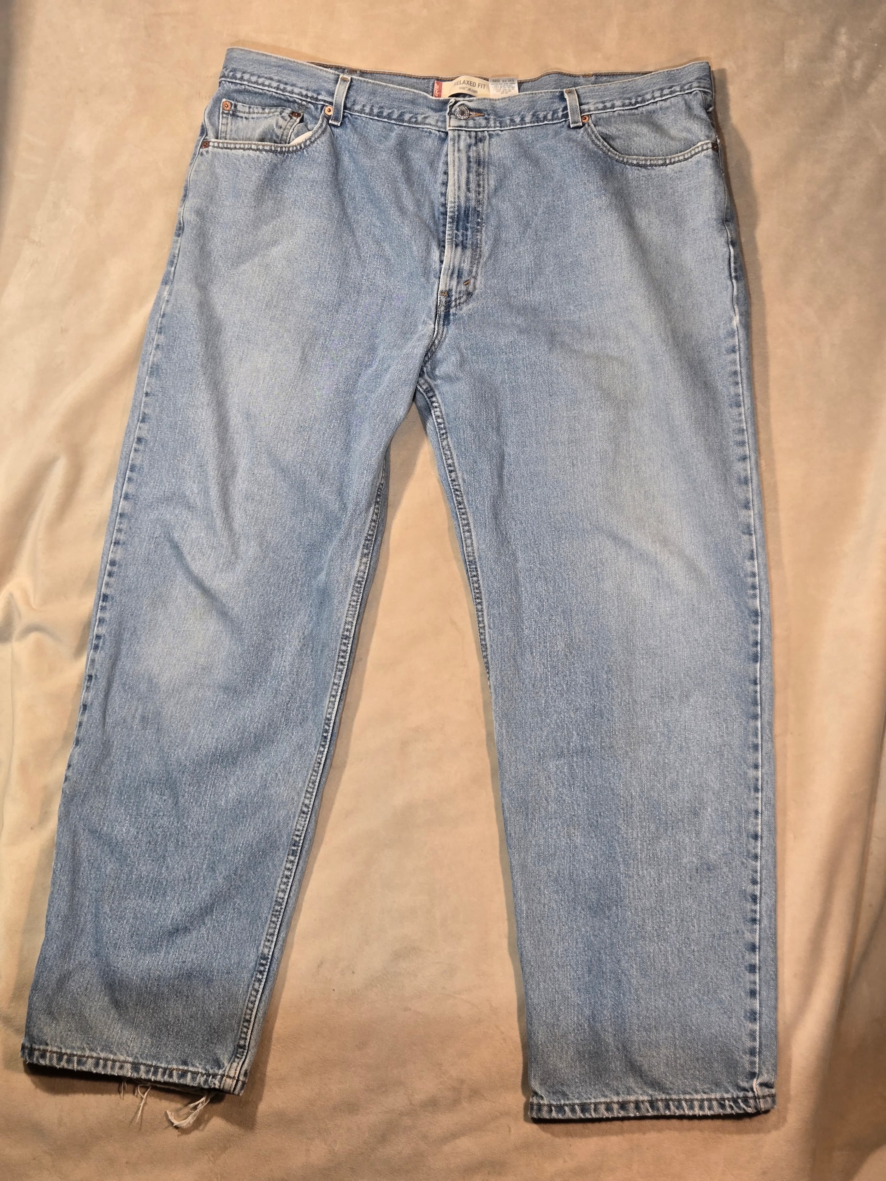 Vintage Levi’s 550 Relaxed Fit Jeans | Light Wash Denim | 32 x 32 (Actual 31x31) - Image 1