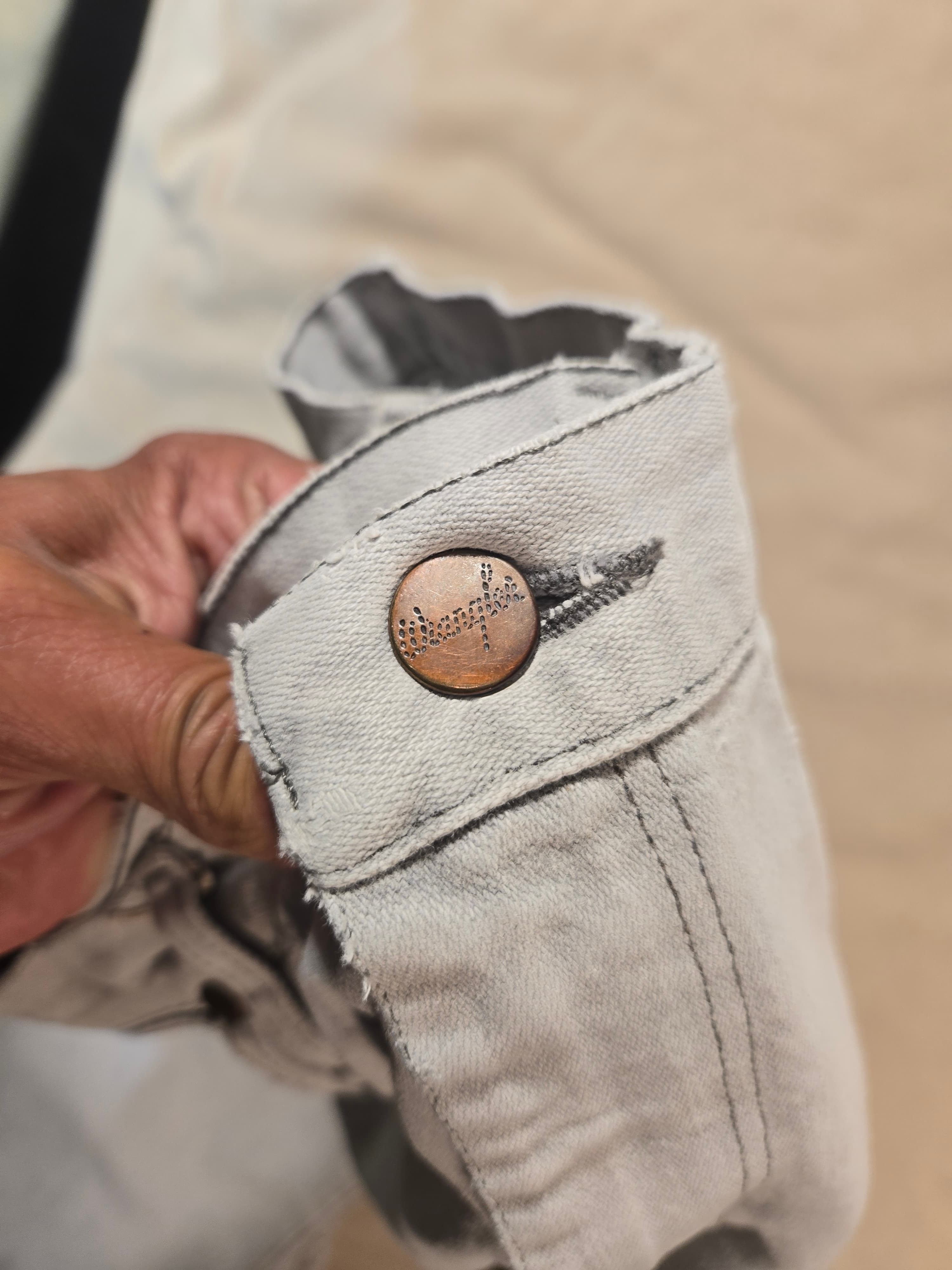 Vintage Wrangler Relaxed Fit Jeans | Light Wash Denim | 36 x 30 (Actual 35x29) - Thumbnail 7