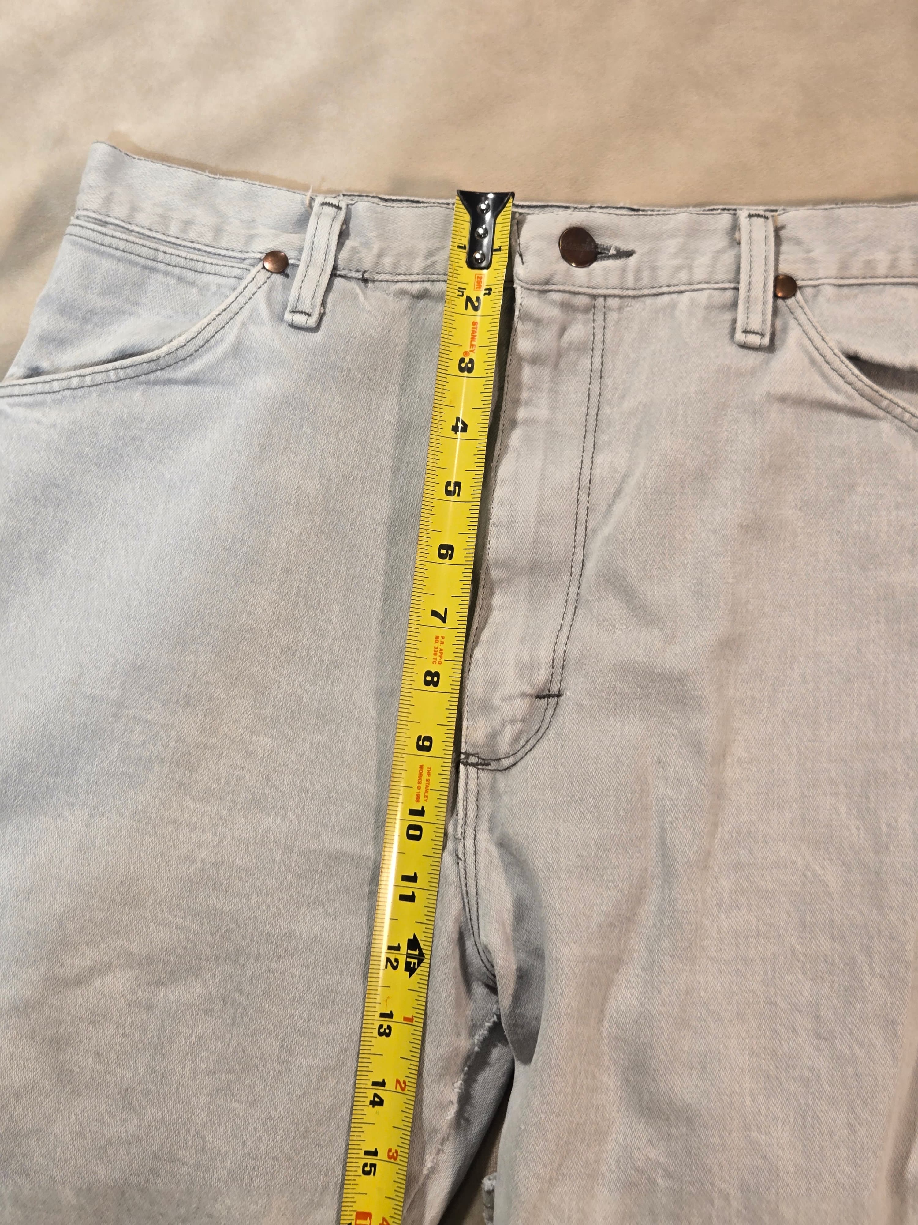 Vintage Wrangler Relaxed Fit Jeans | Light Wash Denim | 36 x 30 (Actual 35x29) - Thumbnail 10