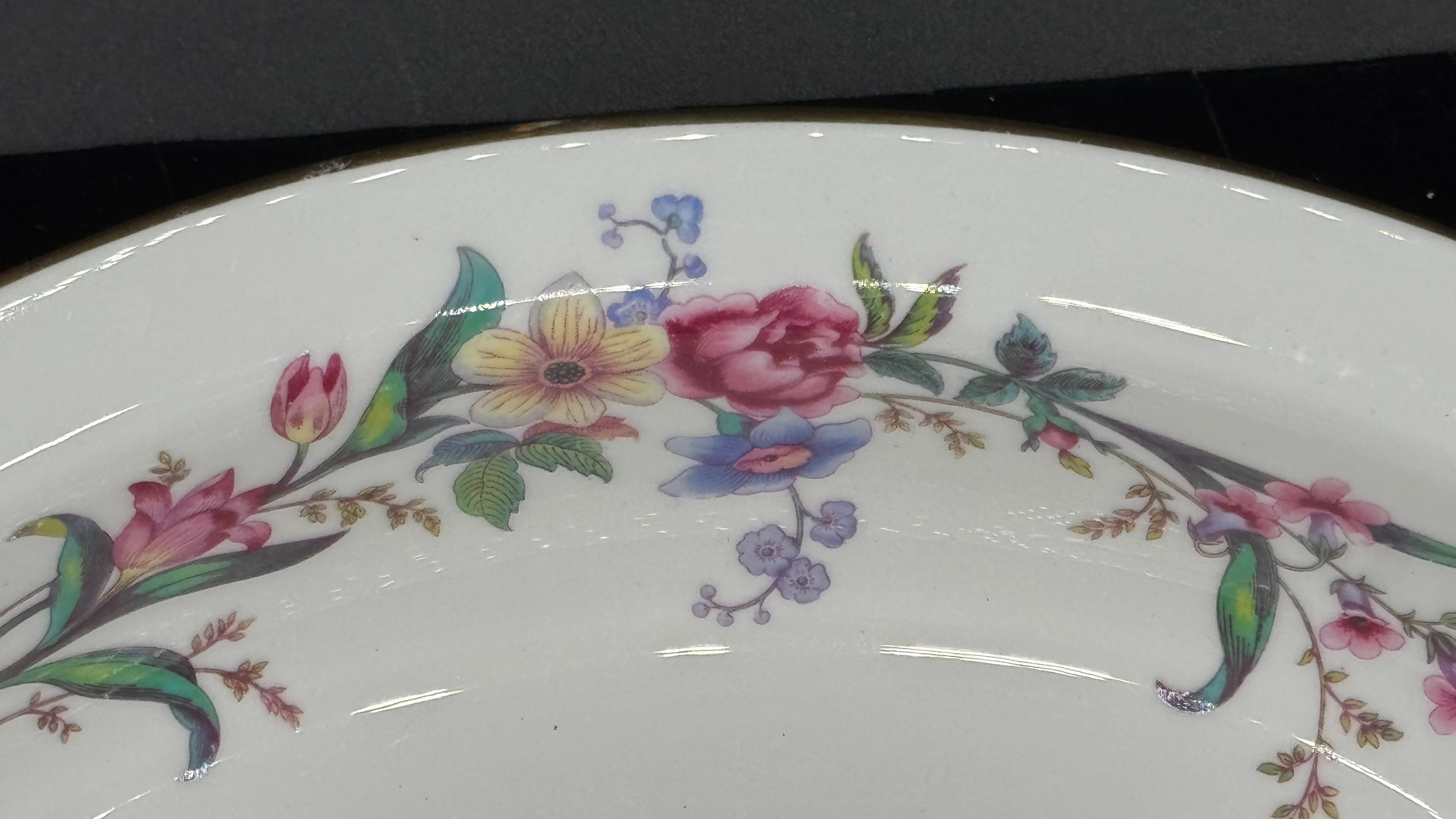 Wedgewood Devon Spray Oval Serving Dish - Thumbnail 5