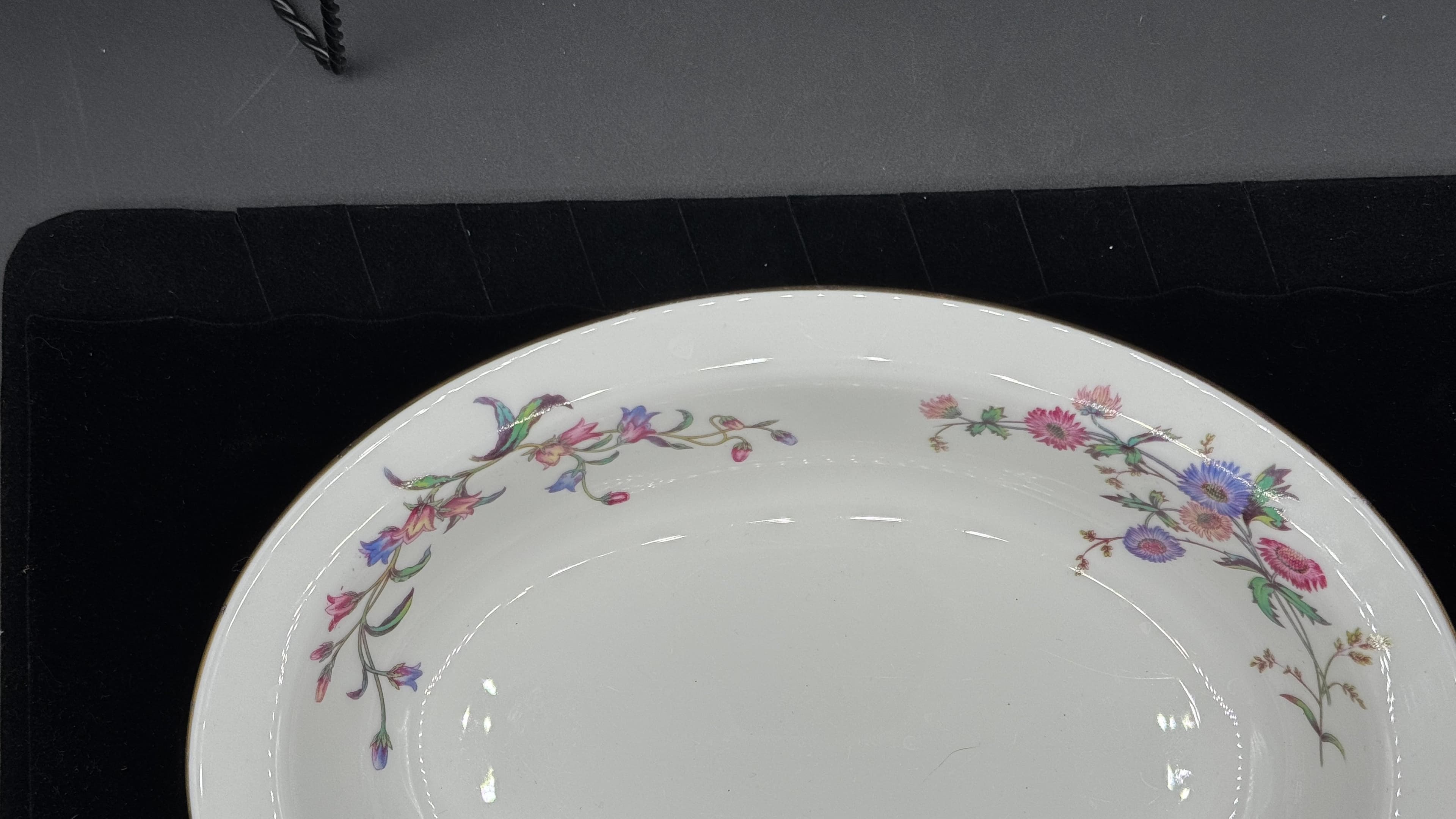Wedgewood Devon Spray Oval Serving Dish - Thumbnail 6