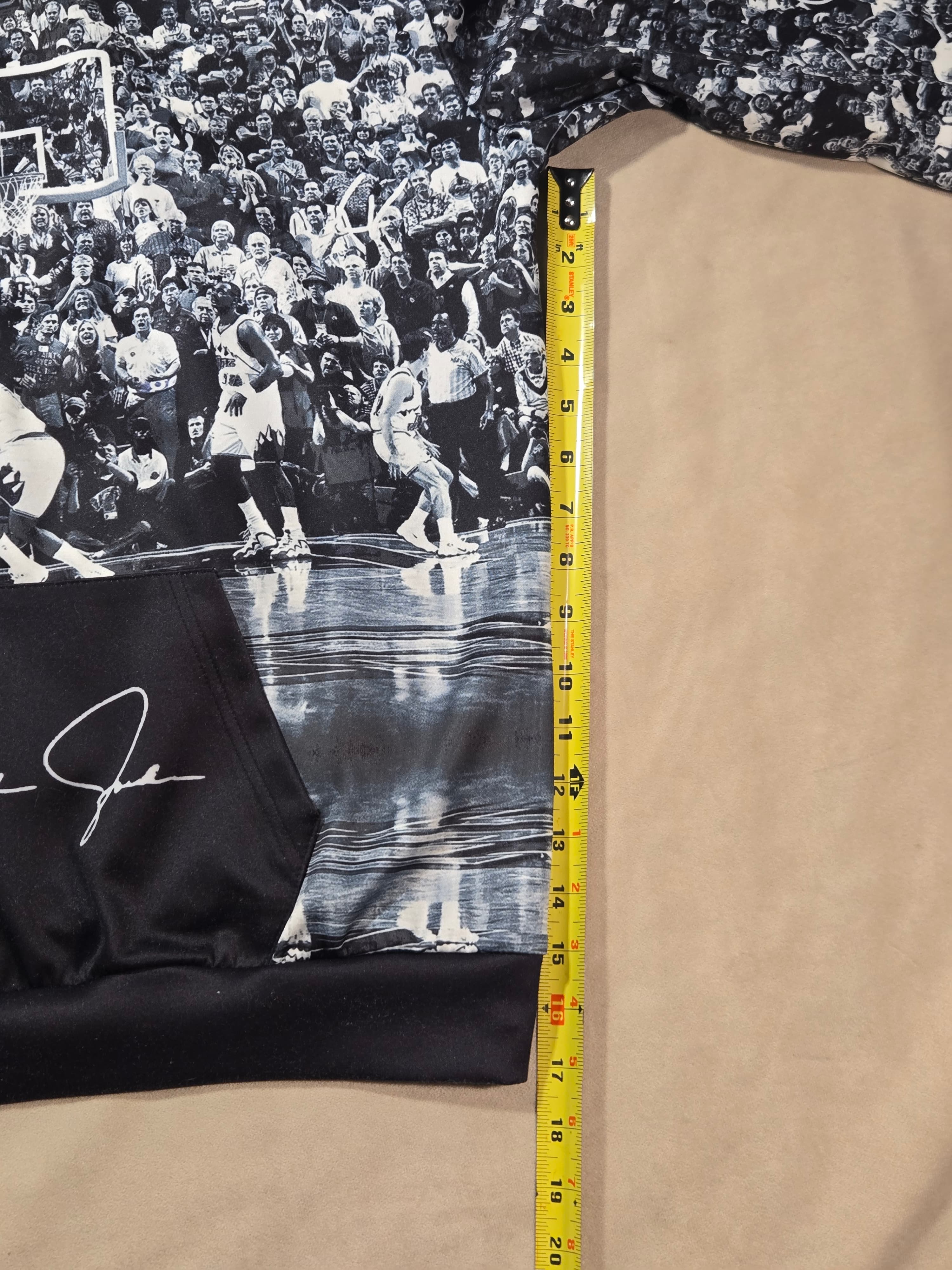 Michael Jordan Graphic Hoodie with Signature Print - Thumbnail 15