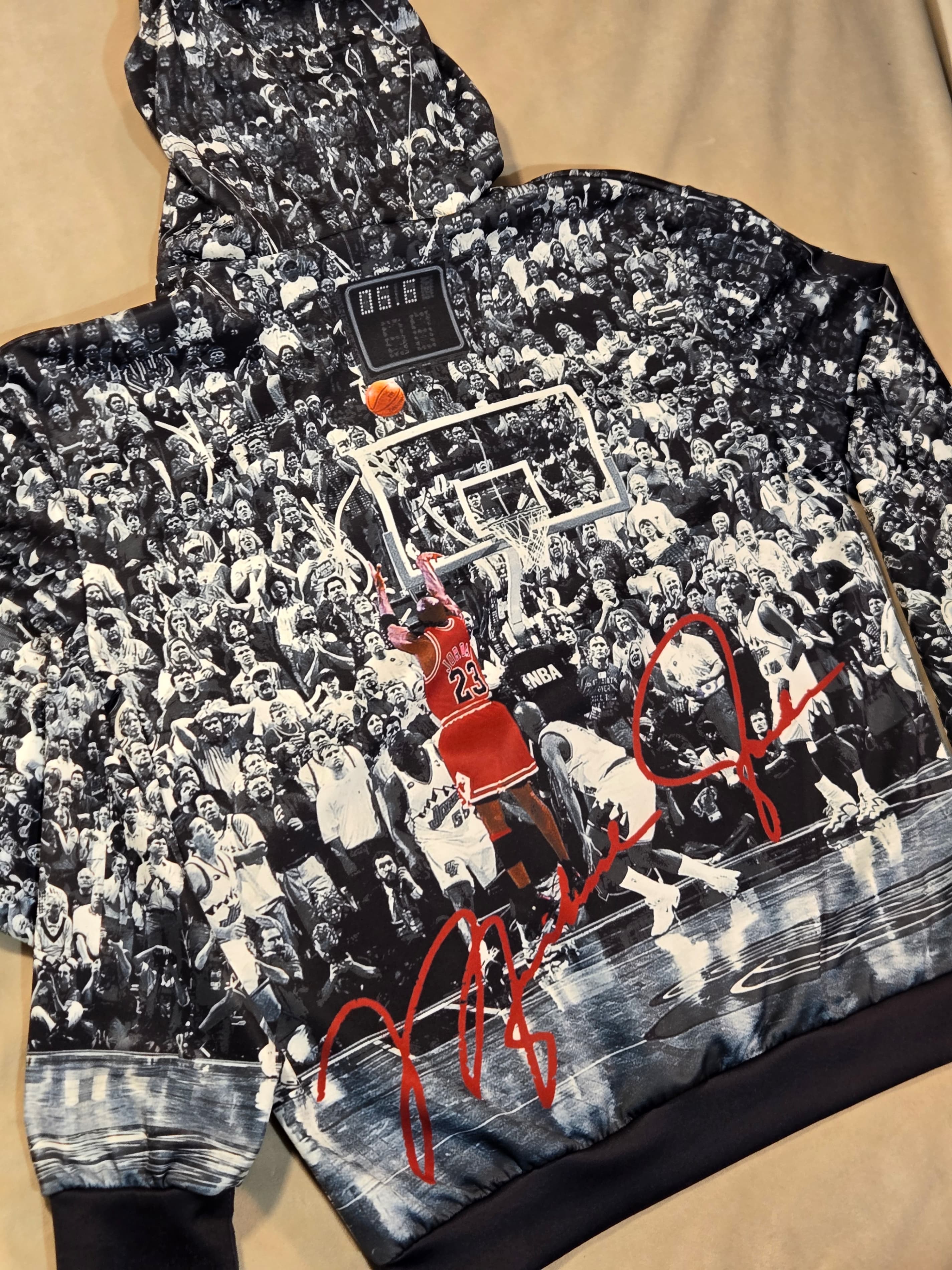 Michael Jordan Graphic Hoodie with Signature Print - Thumbnail 9