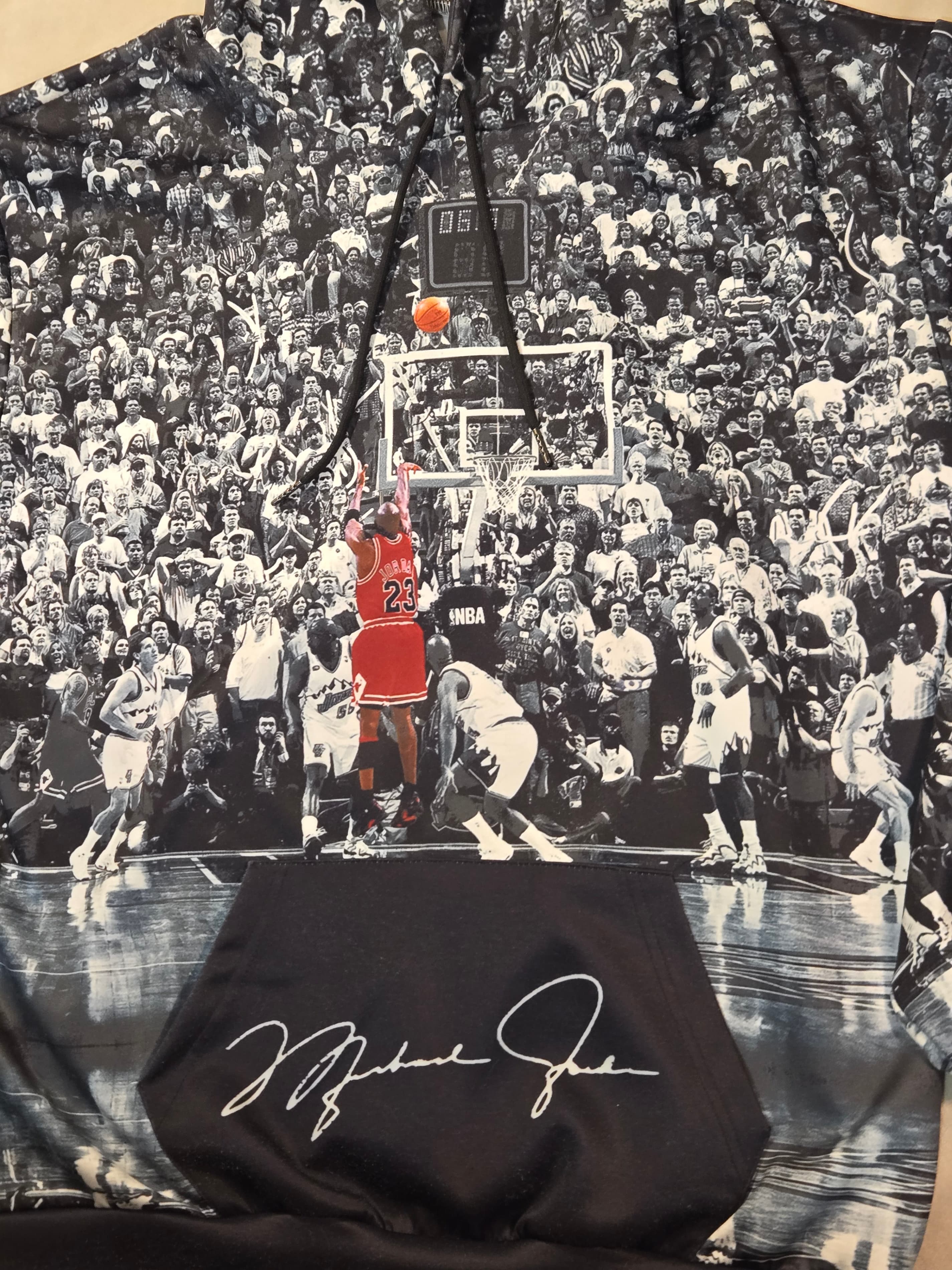 Michael Jordan Graphic Hoodie with Signature Print - Thumbnail 4