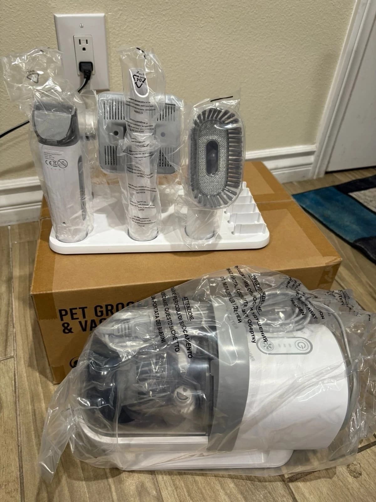 ANPL Dog Cat Pet Grooming Kit Vacuum with 7 Grooming Tools 11000Pa Suction Power - Thumbnail 6