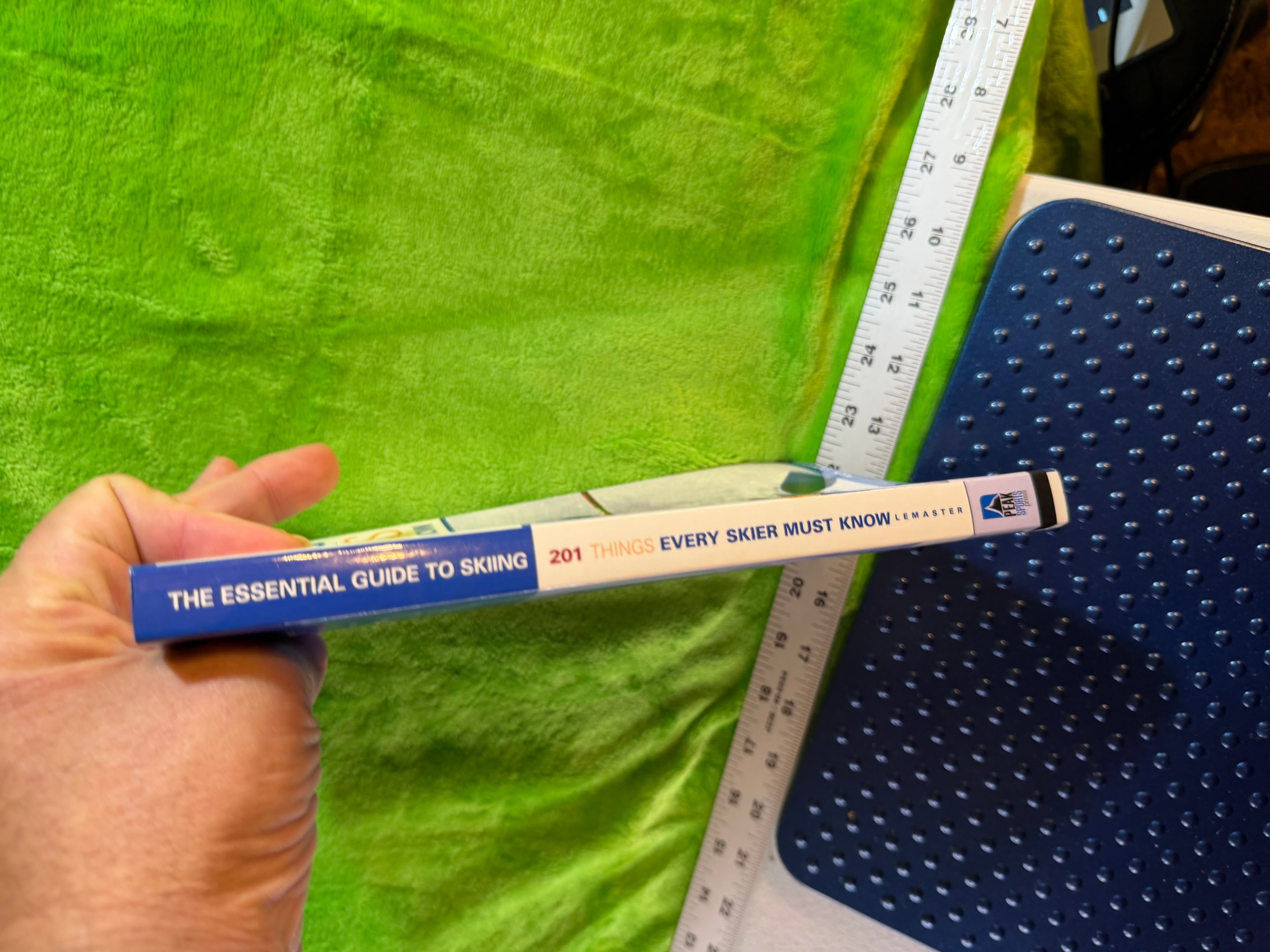 The Essential Guide to Skiing by Ron LeMaster Paperback Book - Thumbnail 3