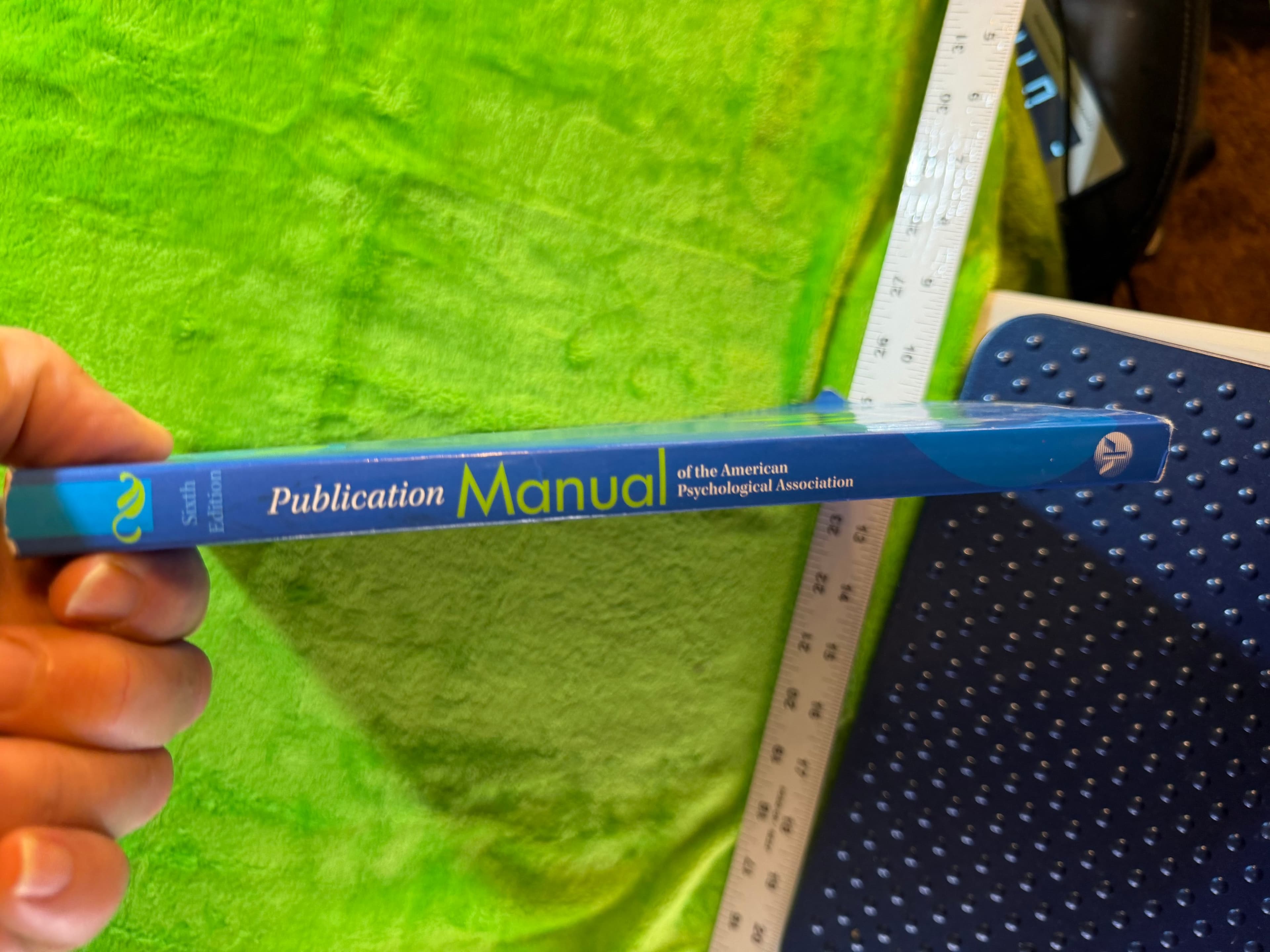 APA Publication Manual Sixth Edition Softcover Book - Thumbnail 2