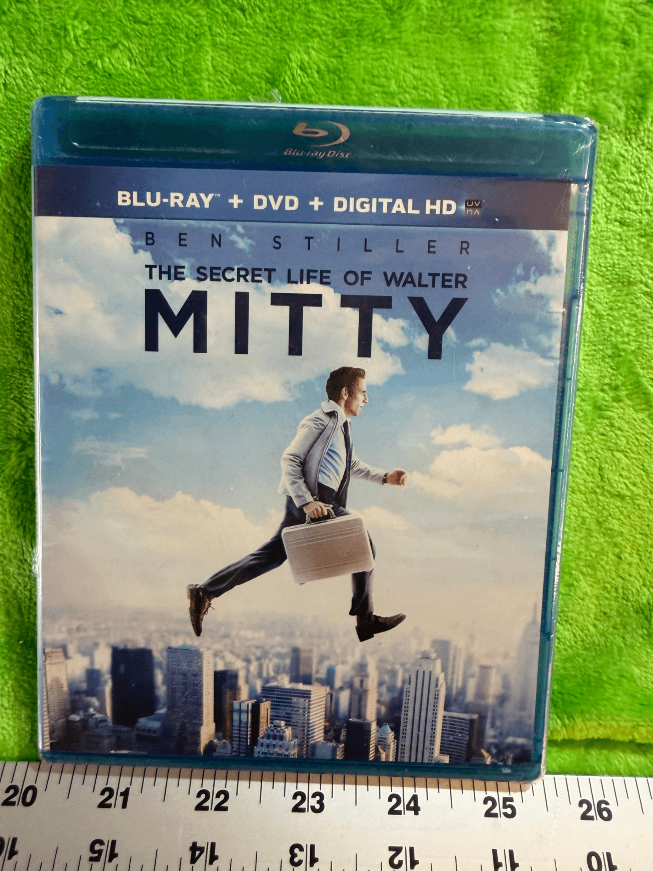 NEW The Secret Life of Walter Mitty Blu-ray + DVD + Digital HD - Image 1