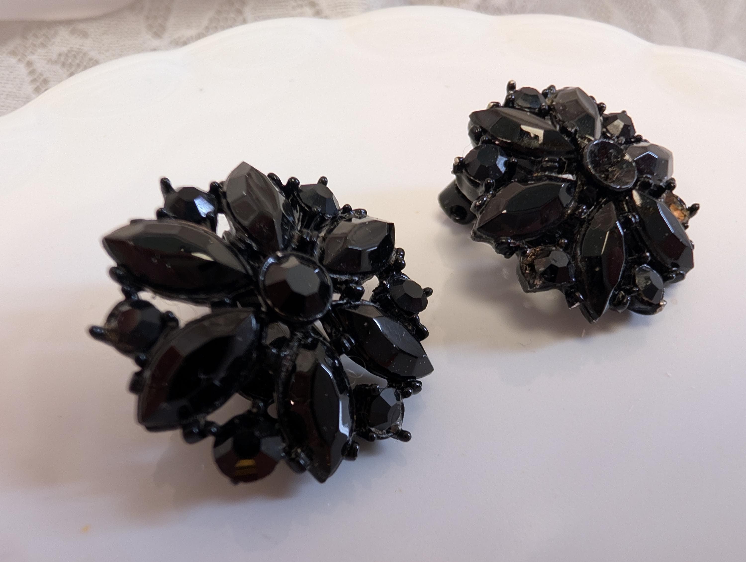 Vintage Black & White Jewelry Trio – 2 Necklaces + Clip-On Earrings – Rhinestone Repair Lot - Thumbnail 9