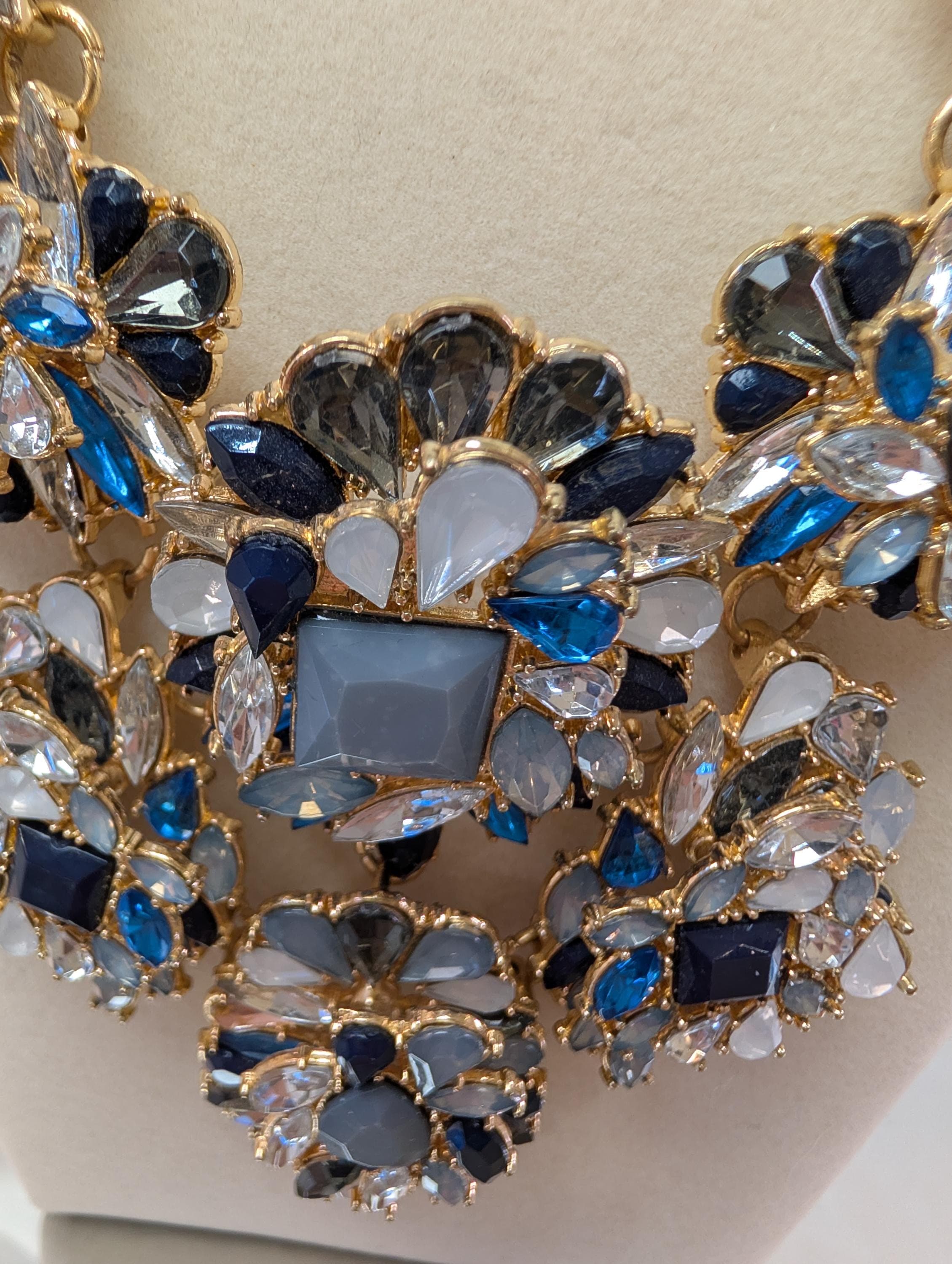 Vintage Cobalt Blue Rhinestone Statement Necklace, Gold Tone Floral Bib Glam Evening Jewelry - Thumbnail 5