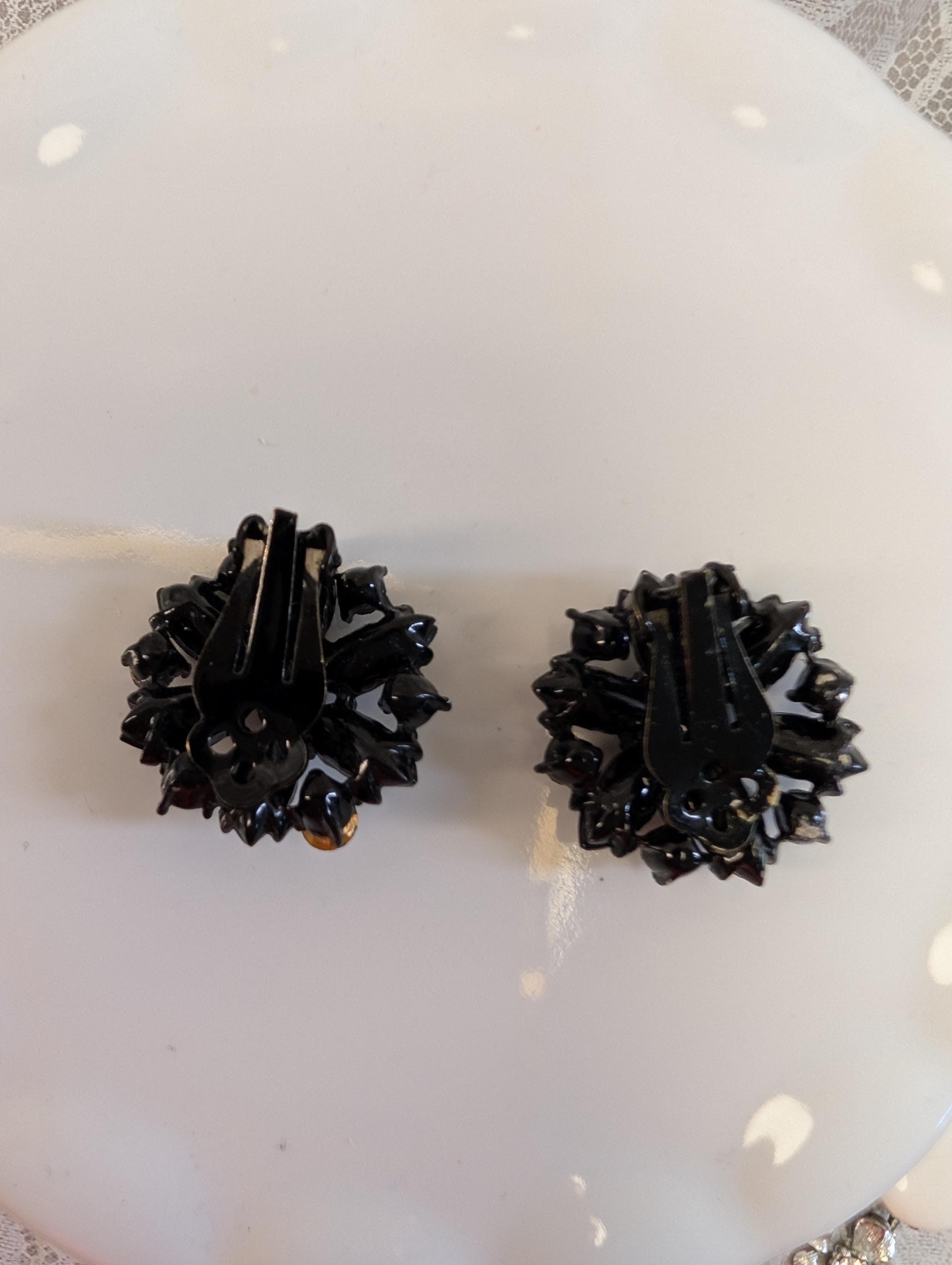 Vintage Black & White Jewelry Trio – 2 Necklaces + Clip-On Earrings – Rhinestone Repair Lot - Thumbnail 10