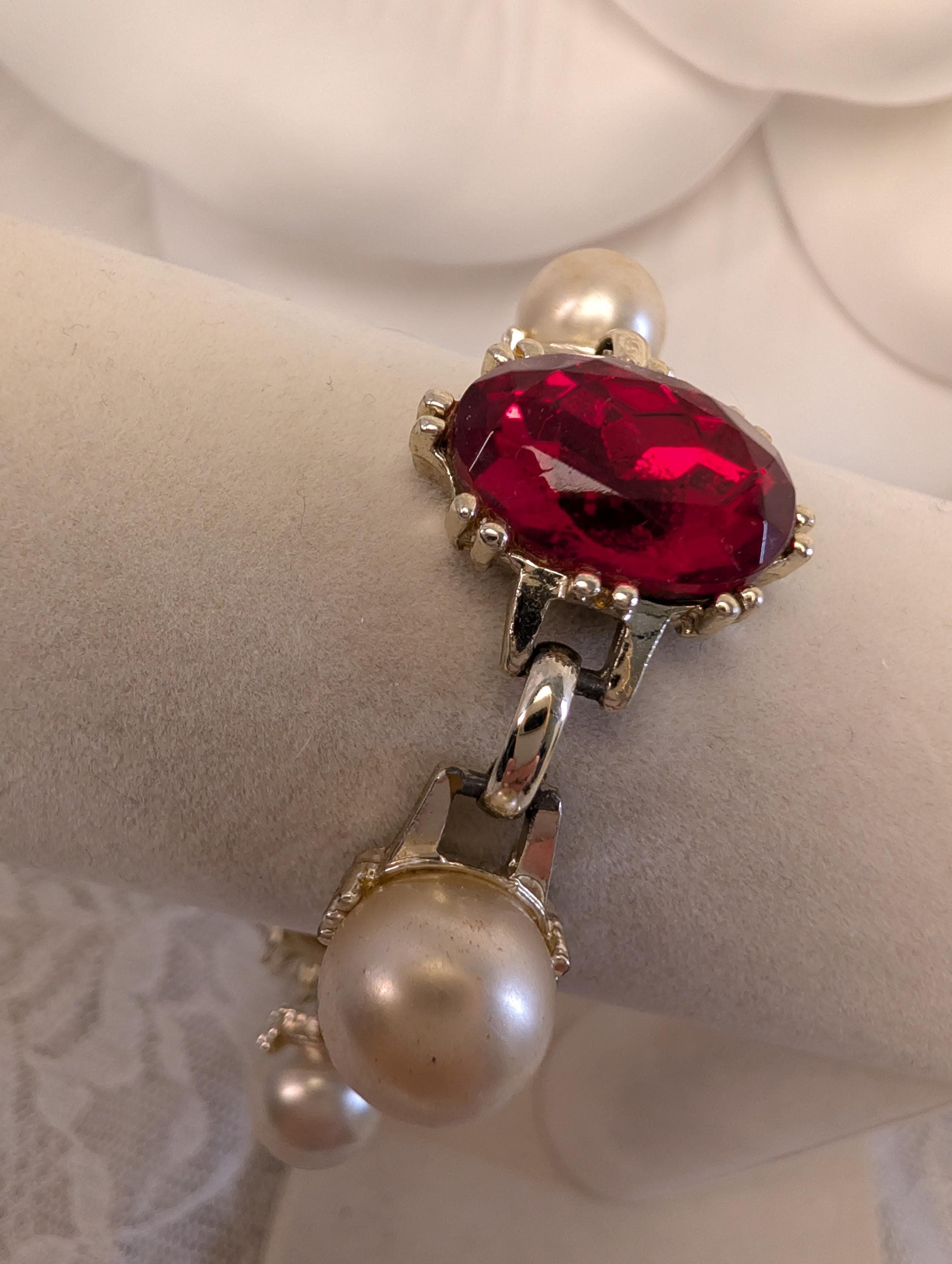 Vintage Faux Pearl Ruby Glass Bracelet Gold Tone Link Bridal Statement Jewelry - Thumbnail 6