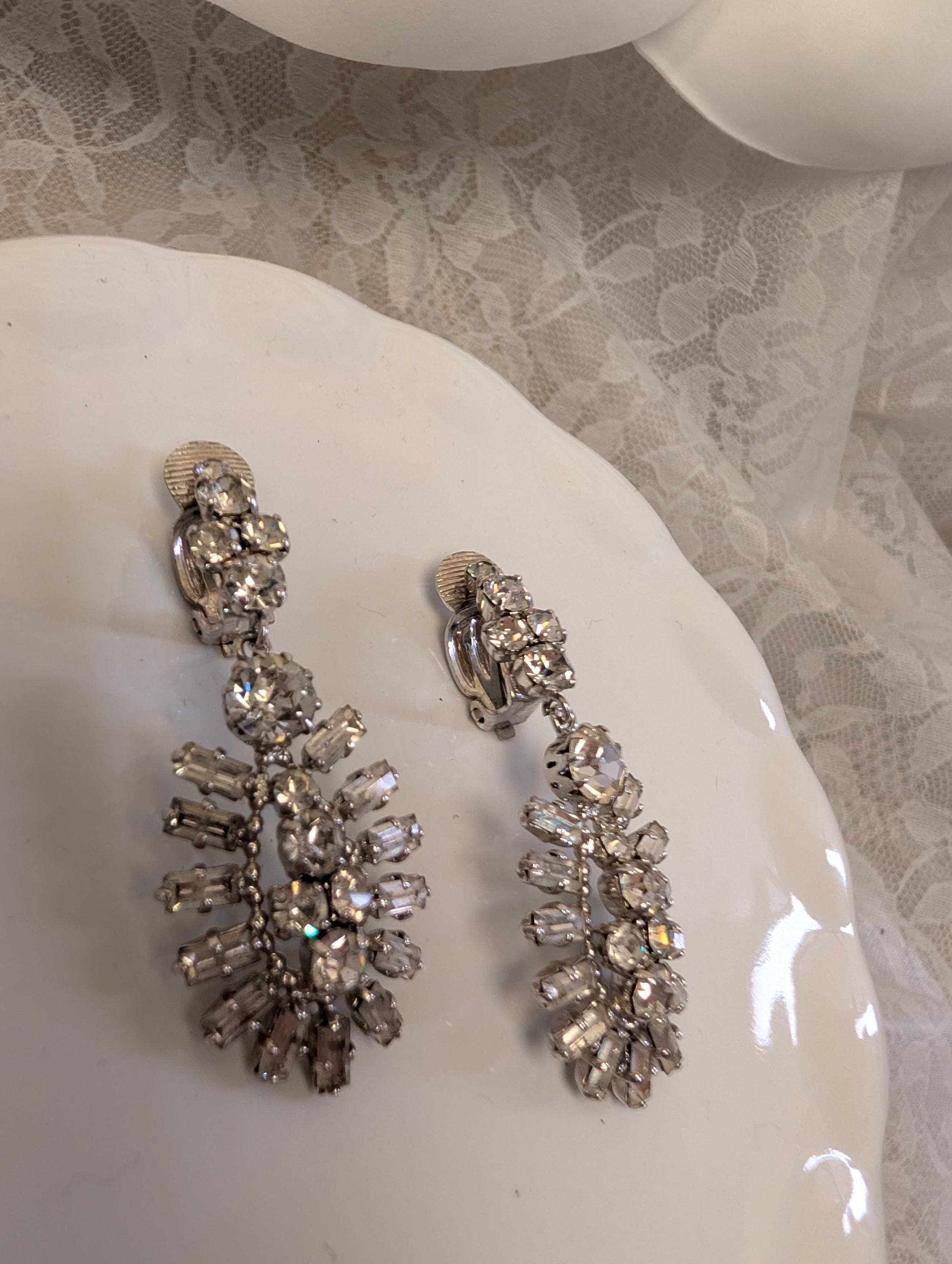 Vintage Rhinestone Statement Drop Earrings Silver Tone Clip-On Art Deco Glam Bridal - Thumbnail 4