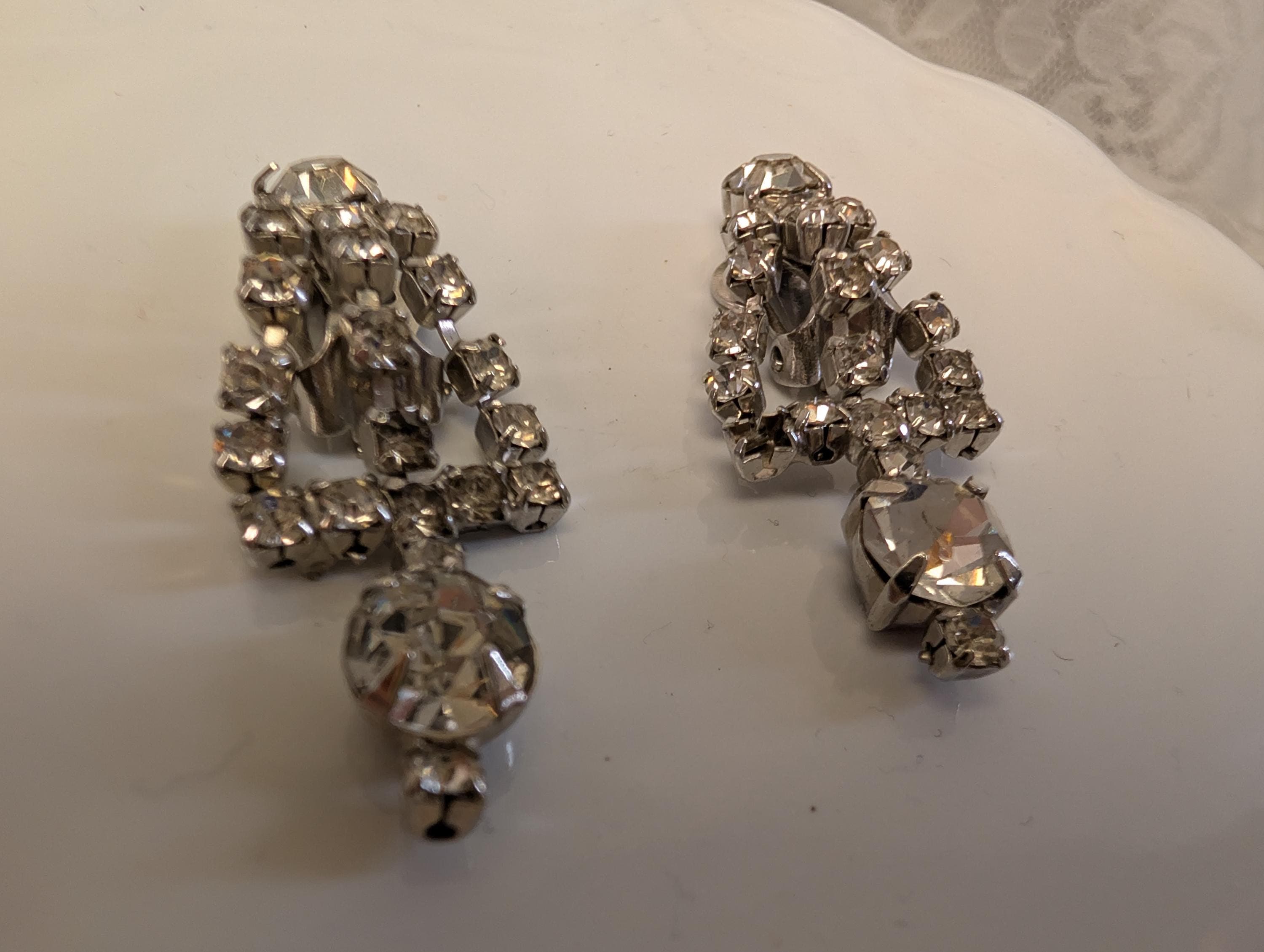Vintage Rhinestone Drop Earrings Silver Tone Clip-On Dangle Bridal Statement Jewelry - Thumbnail 6