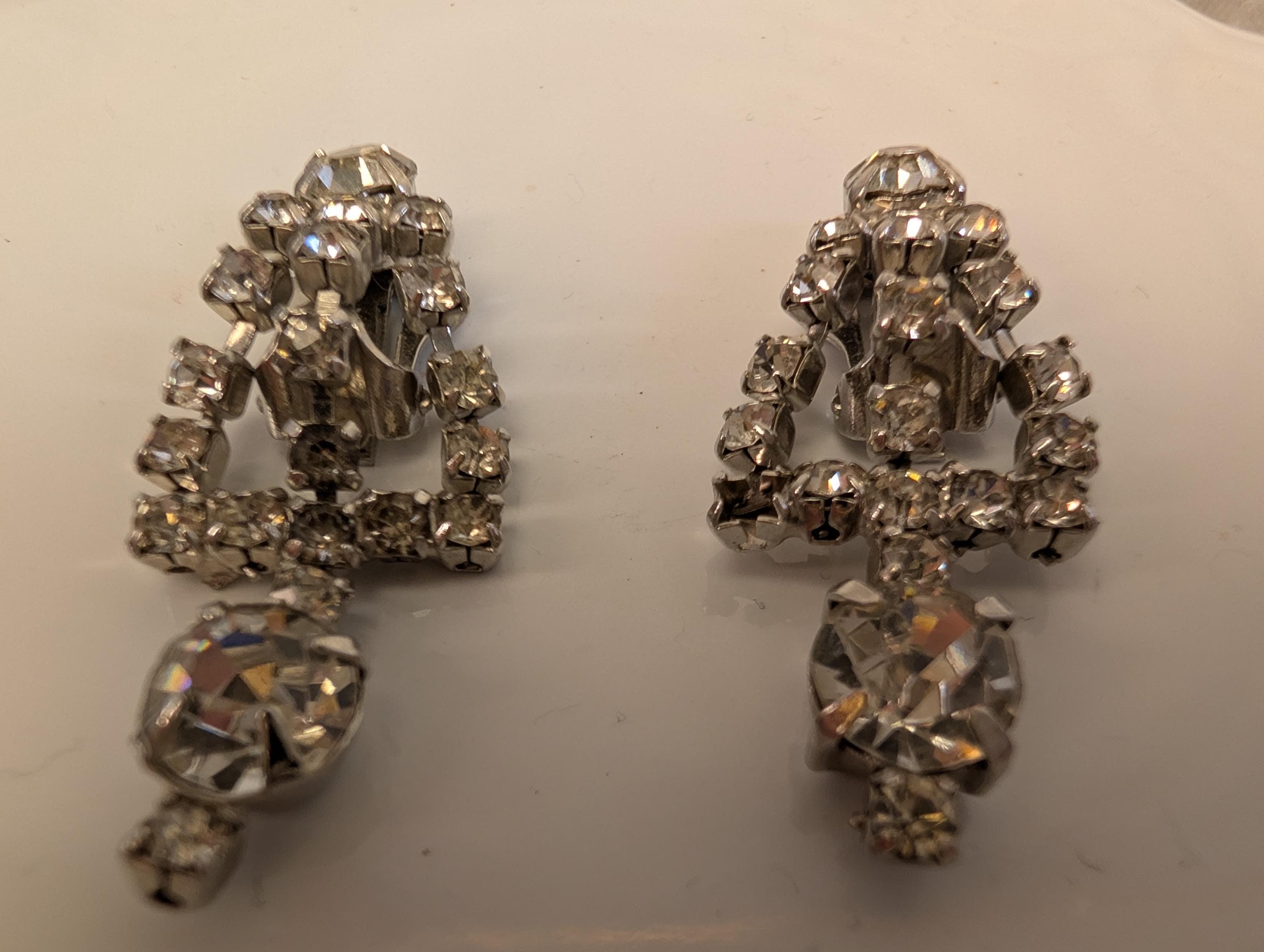Vintage Rhinestone Drop Earrings Silver Tone Clip-On Dangle Bridal Statement Jewelry - Thumbnail 2
