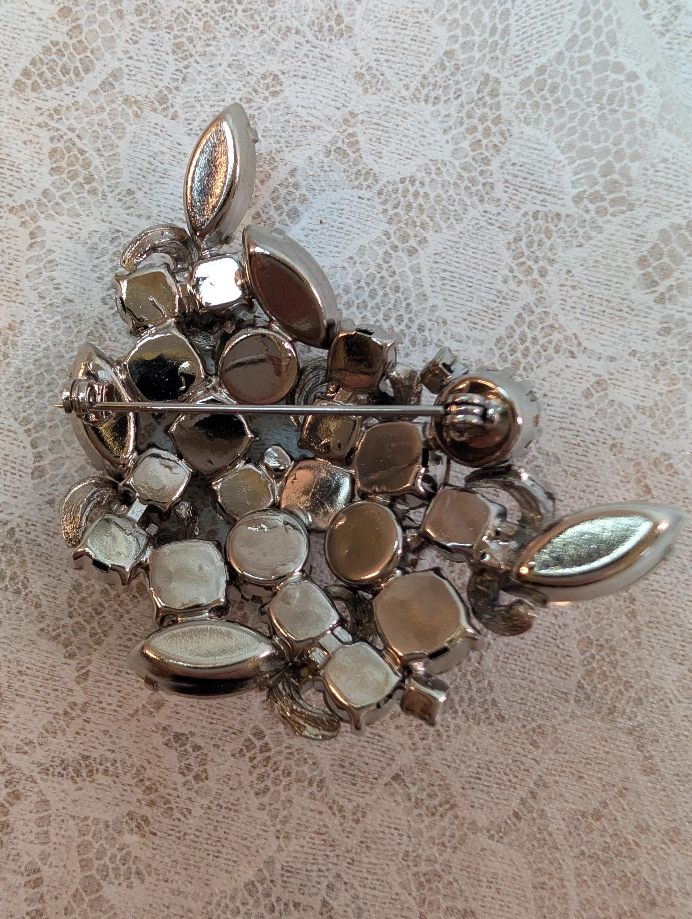Vintage Rhinestone Brooch Trio, Blue Grape, Wreath, Silver-Tone Cluster Pins - Thumbnail 8