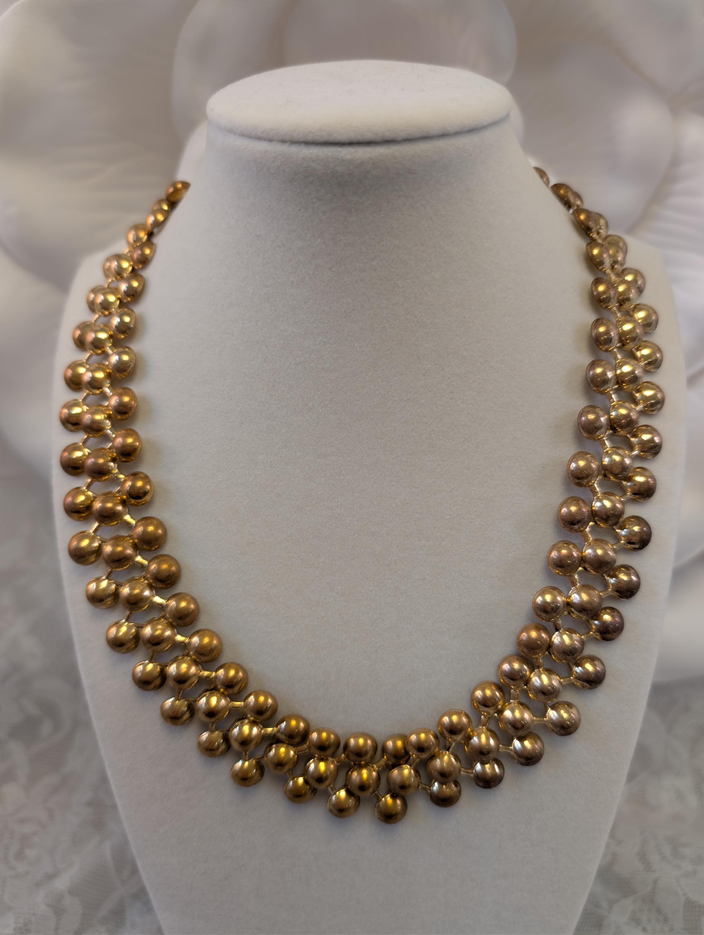 Vintage Gold Tone Statement Collar Necklace and Drop Earrings Set – Retro Mid Century Style - Thumbnail 2