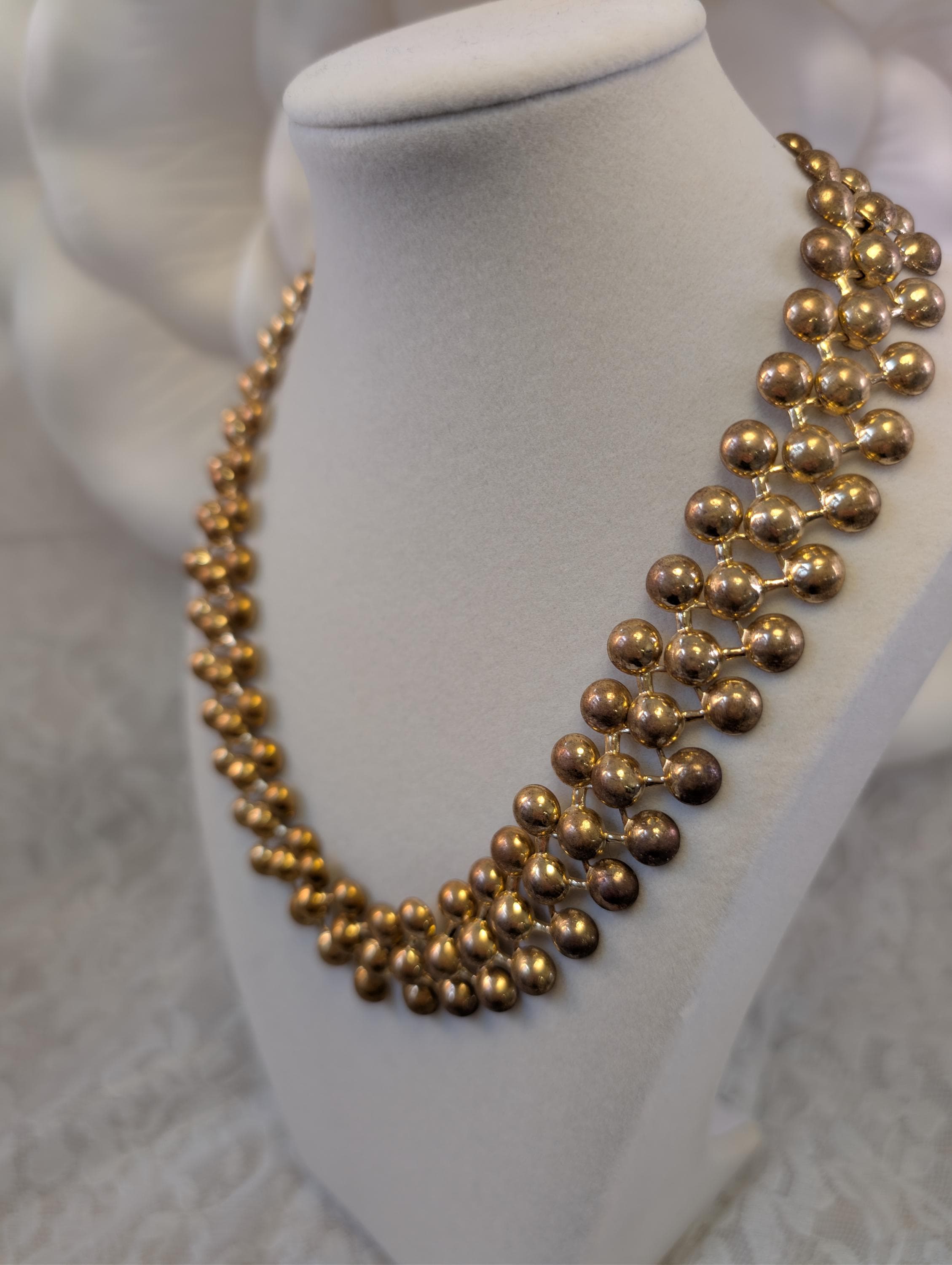 Vintage Gold Tone Statement Collar Necklace and Drop Earrings Set – Retro Mid Century Style - Thumbnail 4