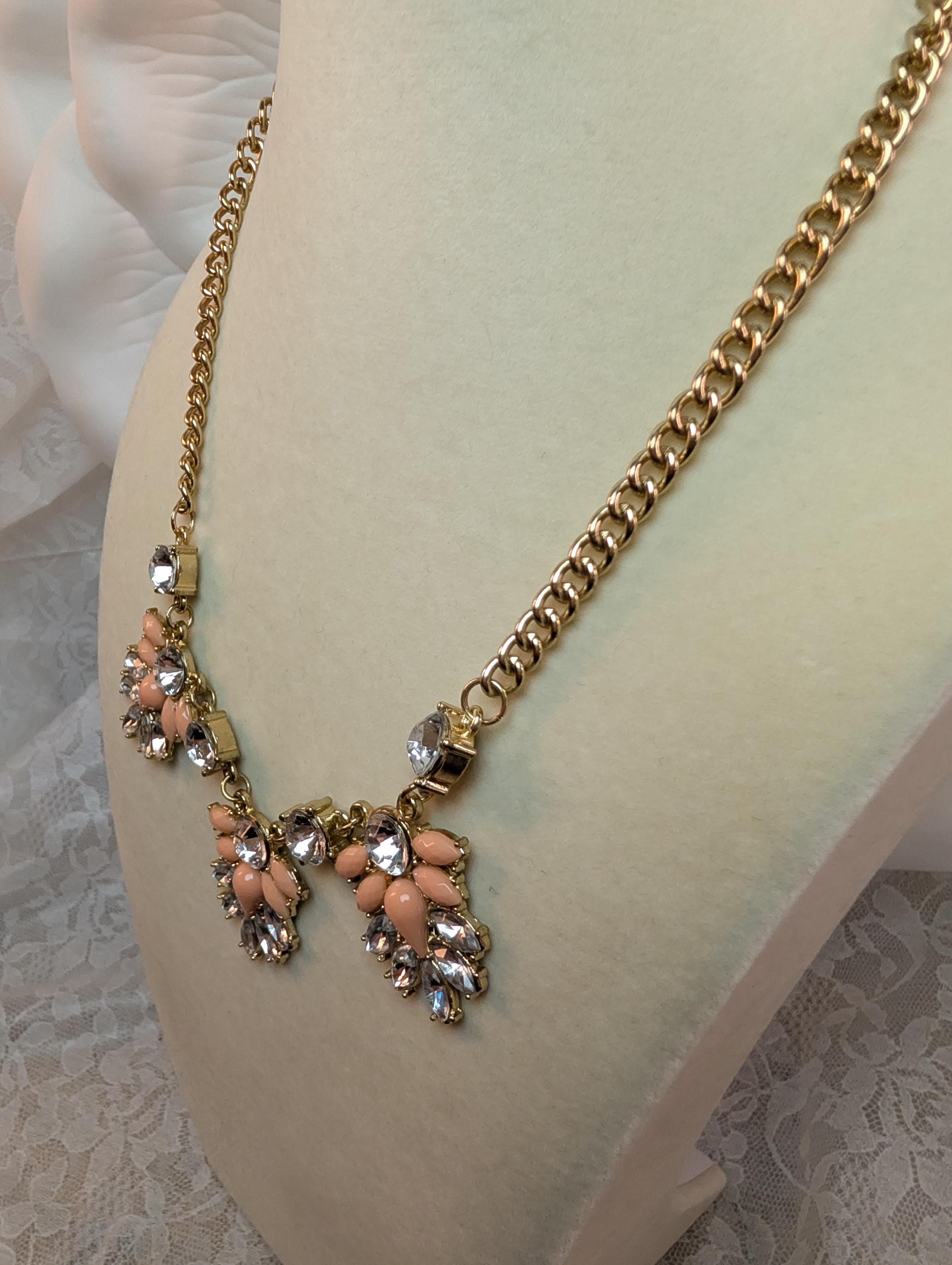 Vintage Peach Blush Crystal Statement Necklace, Gold Curb Chain, Fan Cluster Rhinestone Bib - Thumbnail 5