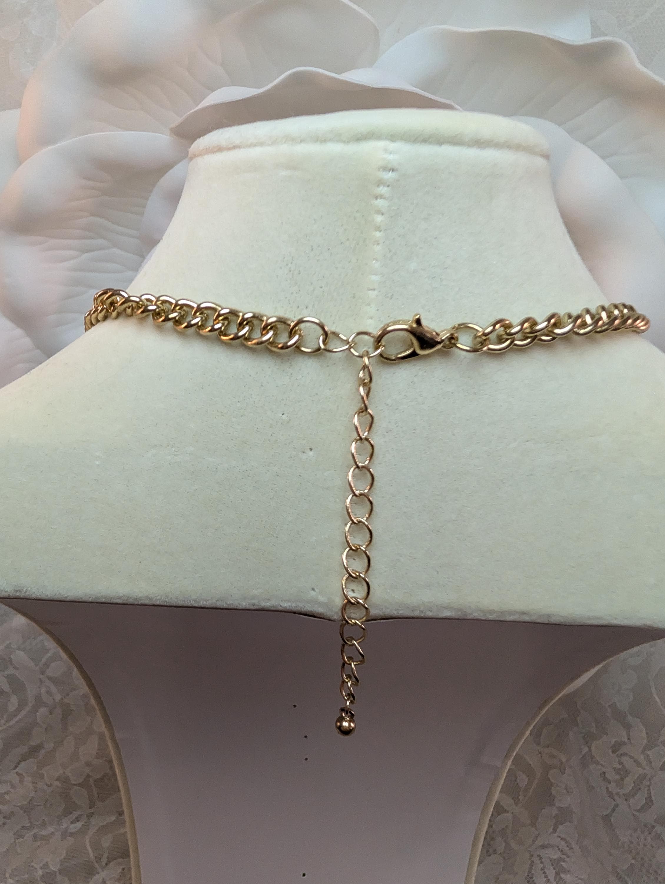 Vintage Peach Blush Crystal Statement Necklace, Gold Curb Chain, Fan Cluster Rhinestone Bib - Thumbnail 7