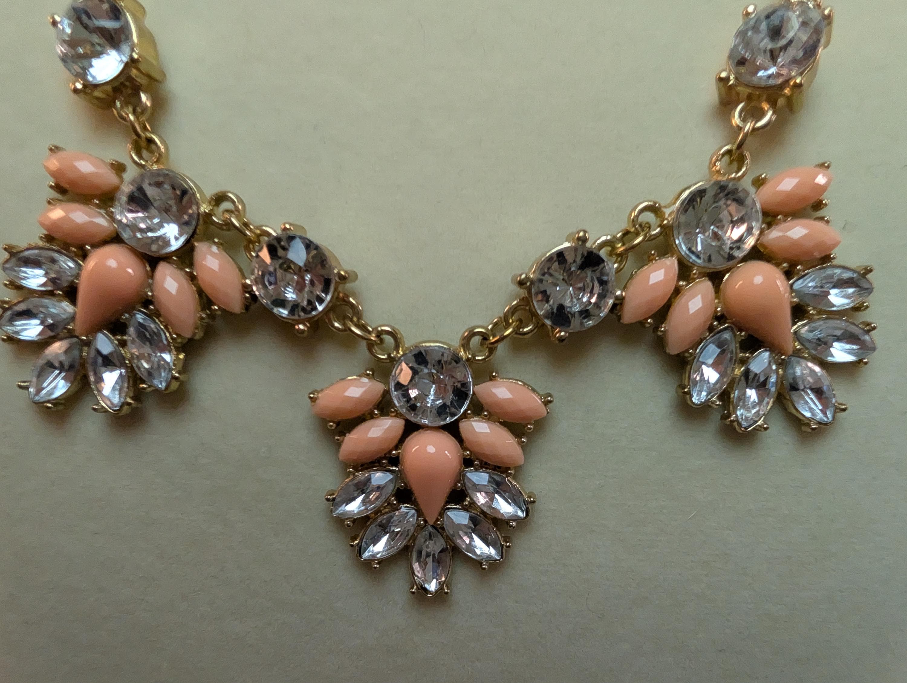 Vintage Peach Blush Crystal Statement Necklace, Gold Curb Chain, Fan Cluster Rhinestone Bib - Thumbnail 2