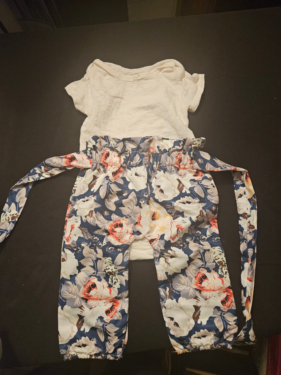 Baby Girl Clothing Bundle with Rompers and Swaddles - Thumbnail 10