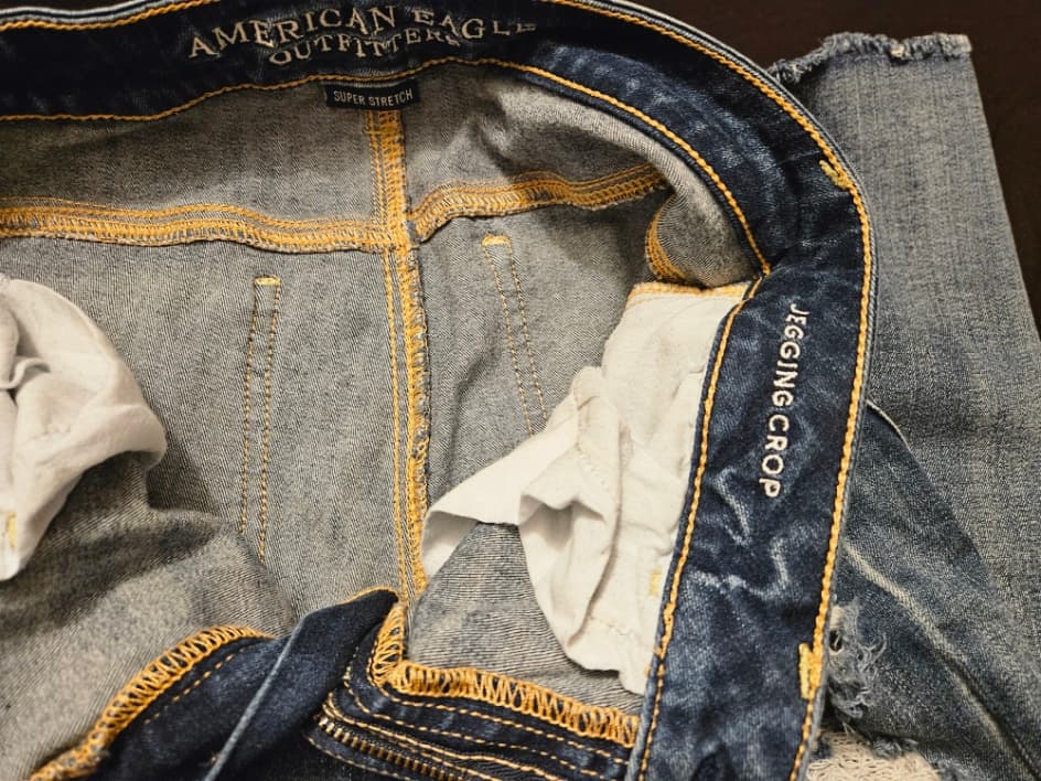 American Eagle Distressed Blue Jeans Size 10 - Thumbnail 2