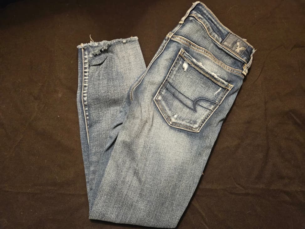 American Eagle Distressed Blue Jeans Size 10 - Thumbnail 6