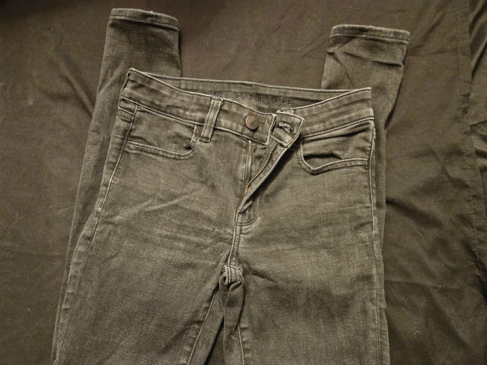 American Eagle Black Skinny Jeans Size 4 - Image 1