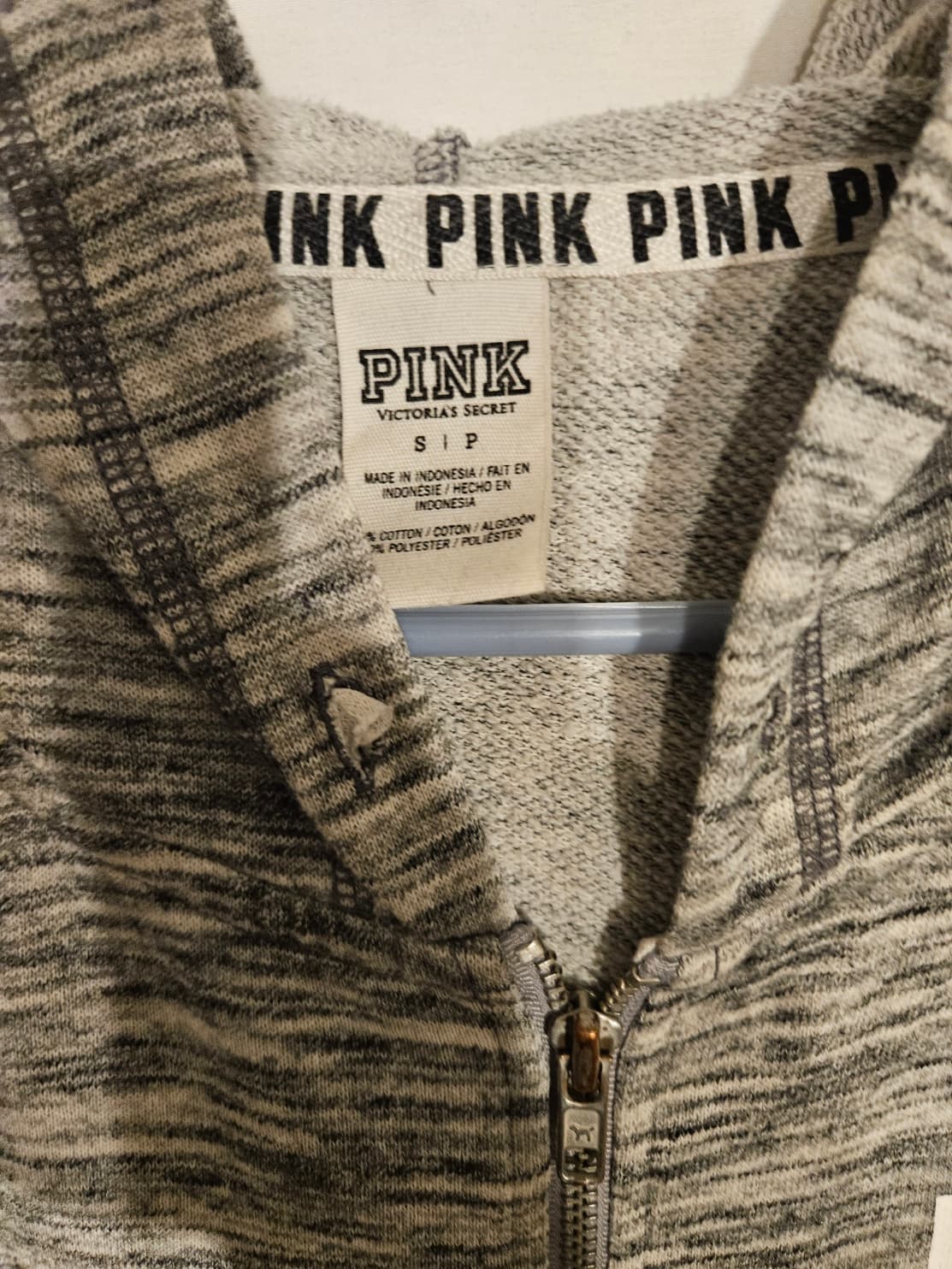 Victoria's Secret PINK Grey Zip-Up Hoodie Size M - Thumbnail 2
