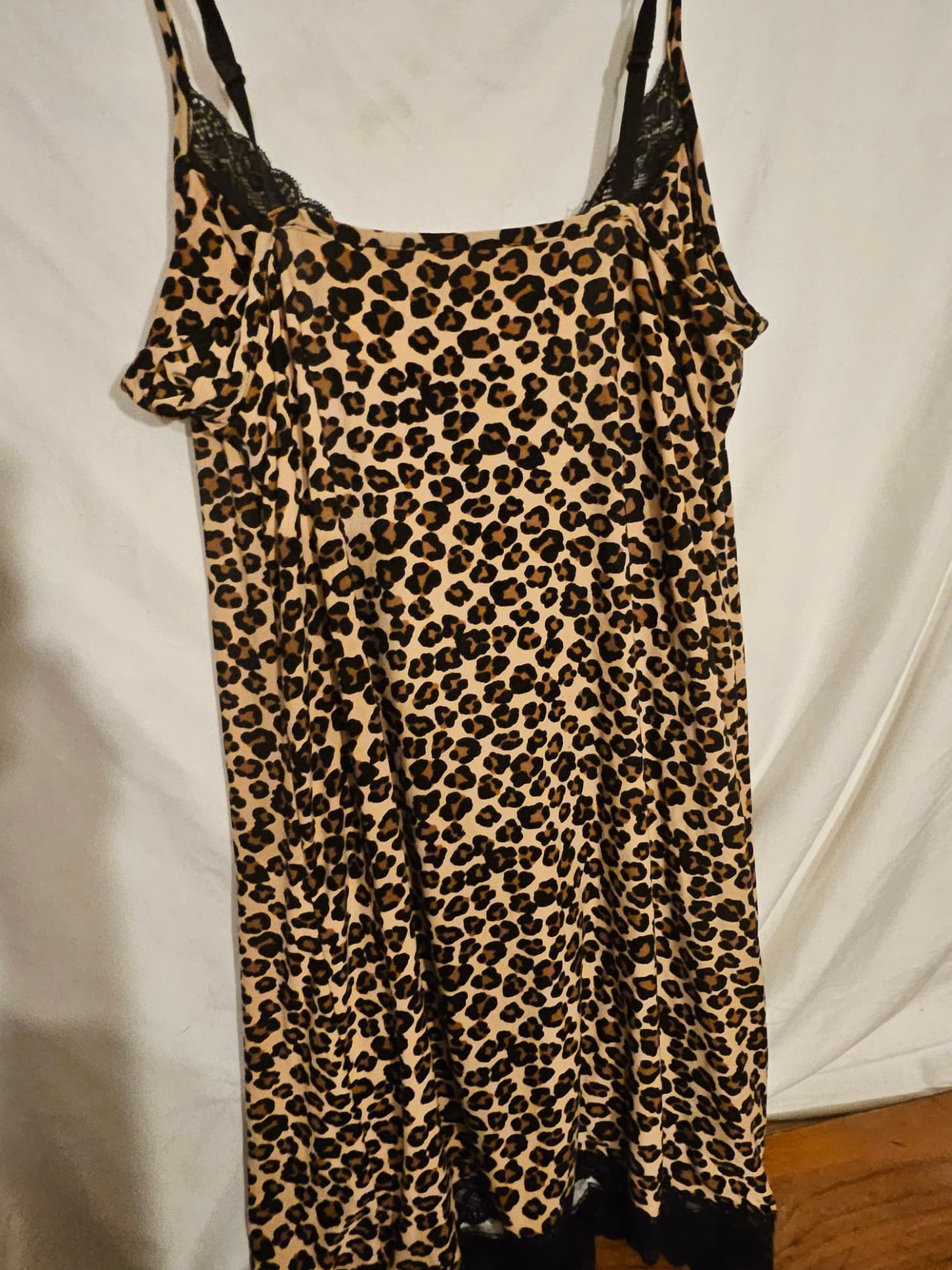 Leopard Print Slip Dress with Lace Trim - Thumbnail 3
