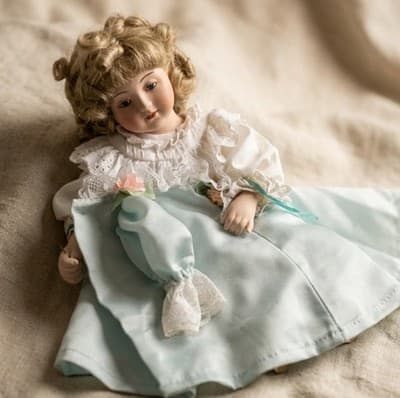 Hamilton Collection The Seamstress Doll Maud Humphrey Bogart Porcelain Chair - Thumbnail 3