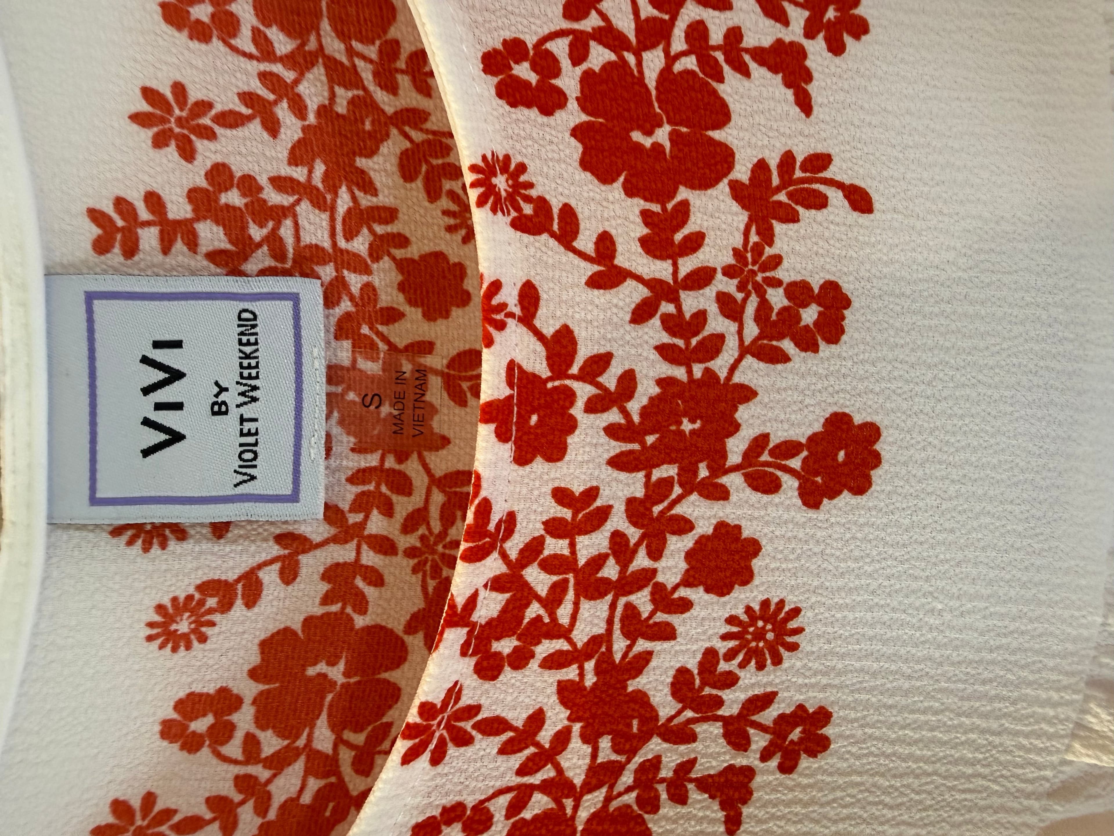 Vivi by Violet Weekend Floral Dress Size S - Image 1
