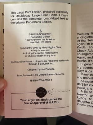 Mary Higgins Clark Kitchen Privileges Hardcover Large Print Ed Simon & Schuster - Thumbnail 2