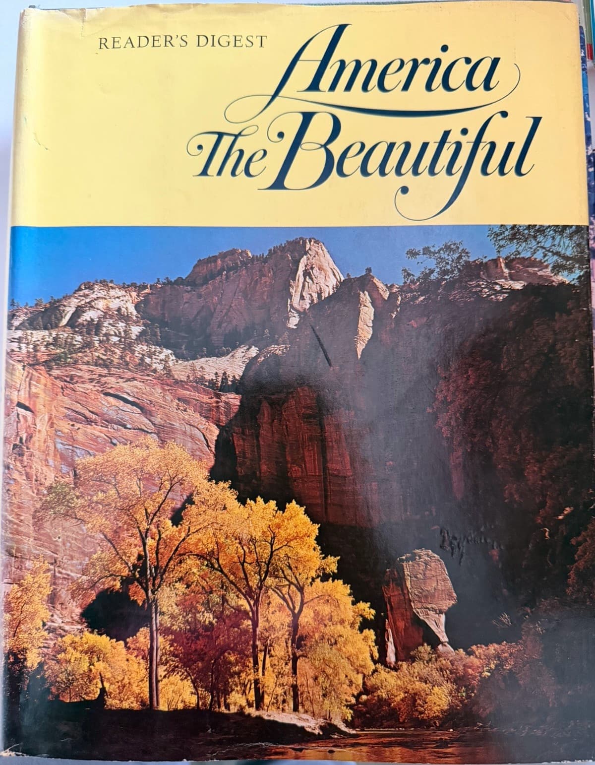 Reader's Digest America the Beautiful Hardcover 1970 w/ Dust Jacket Illustrated