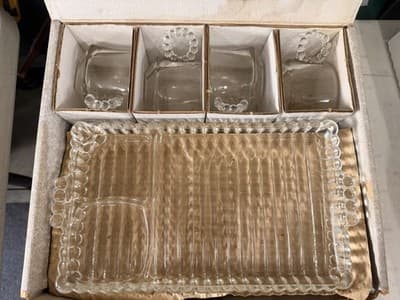 Anchor Hocking Anchor-glass Eight-Piece Glass Cup & Serving Tray Set - Thumbnail 3