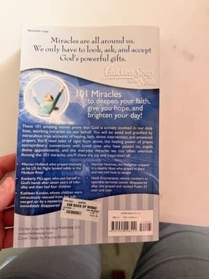 Chicken Soup for the Soul Book of Miracles PB 1st Ed 2010 Faith Canfield Hansen - Thumbnail 3