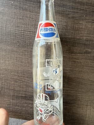 Pepsi Commemorative Bottle University of Iowa vs Iowa State 1977 Original - Thumbnail 4