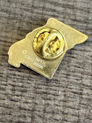 Laura's Home Mansfield MO Missouri Shaped Souvenir Pinback Souvenir - Thumbnail 2