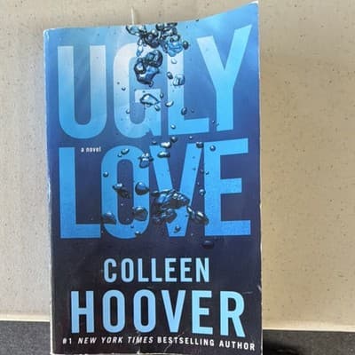 Colleen Hoover Ugly Love Trade PB 1st Ed 2014 Atria Books Contemporary Romance