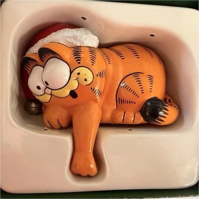1978 Enesco Garfield Christmas Stocking Hanger E-5937 Artplas Small Cat Bell