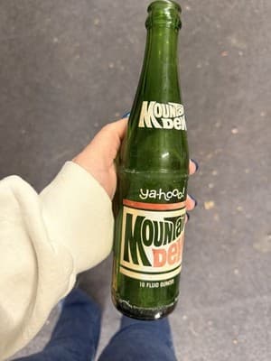 Mountain Dew Vintage Green Glass Soda Bottle 10 oz. "Ya-hoo!" Collectible