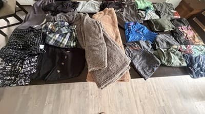 Women’s/Juniors Clothing Bundle Lot – Size Large - Thumbnail 9